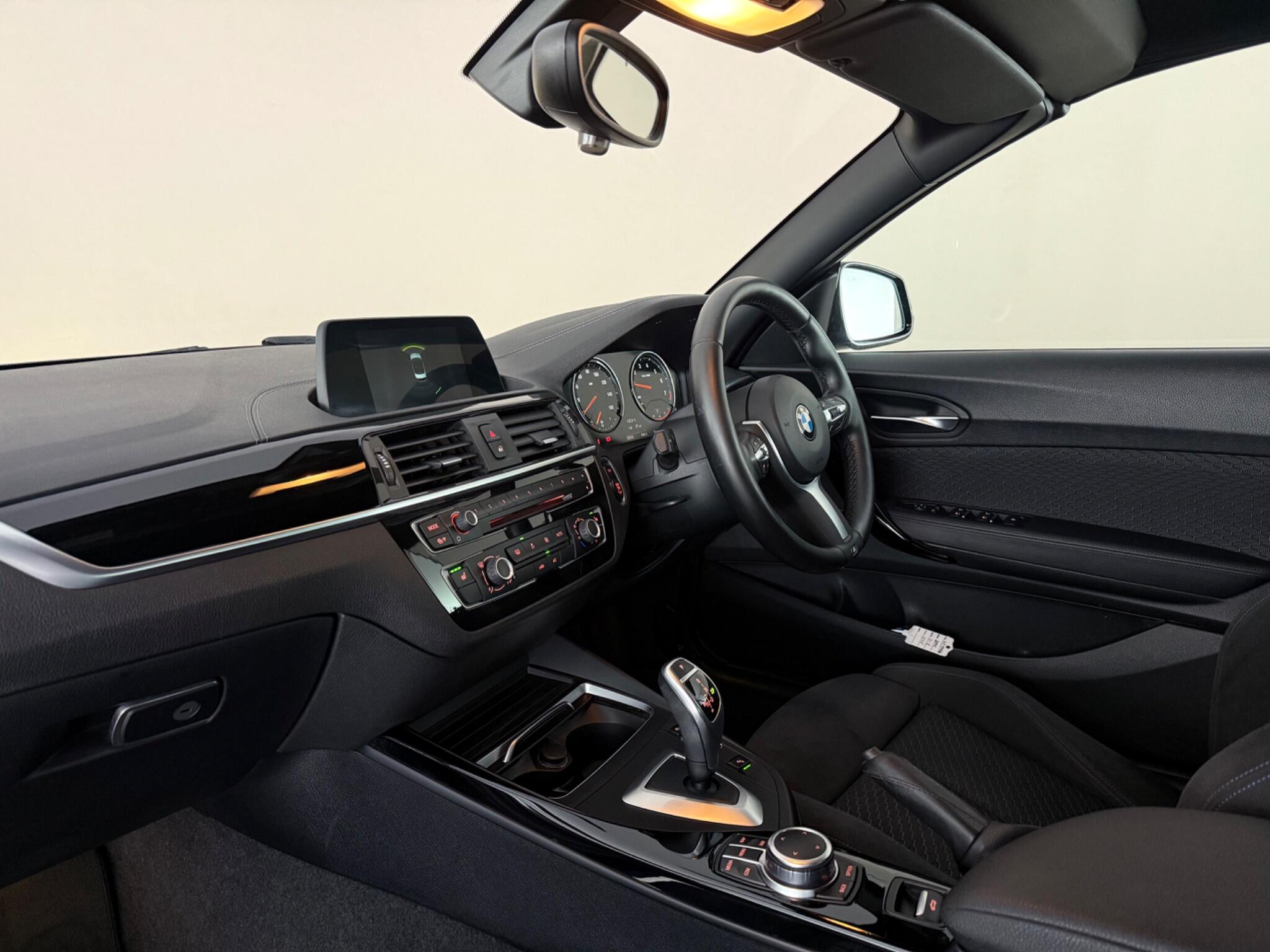 BMW 2 Series view 4