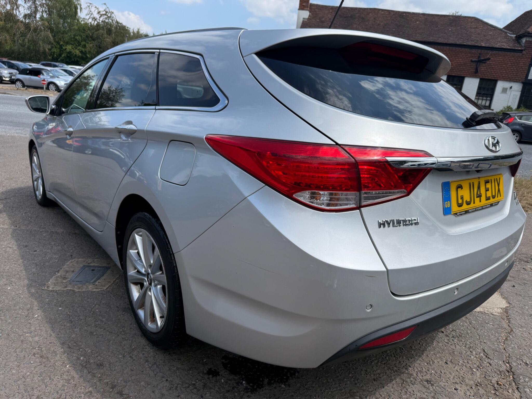 Hyundai I40 view 6