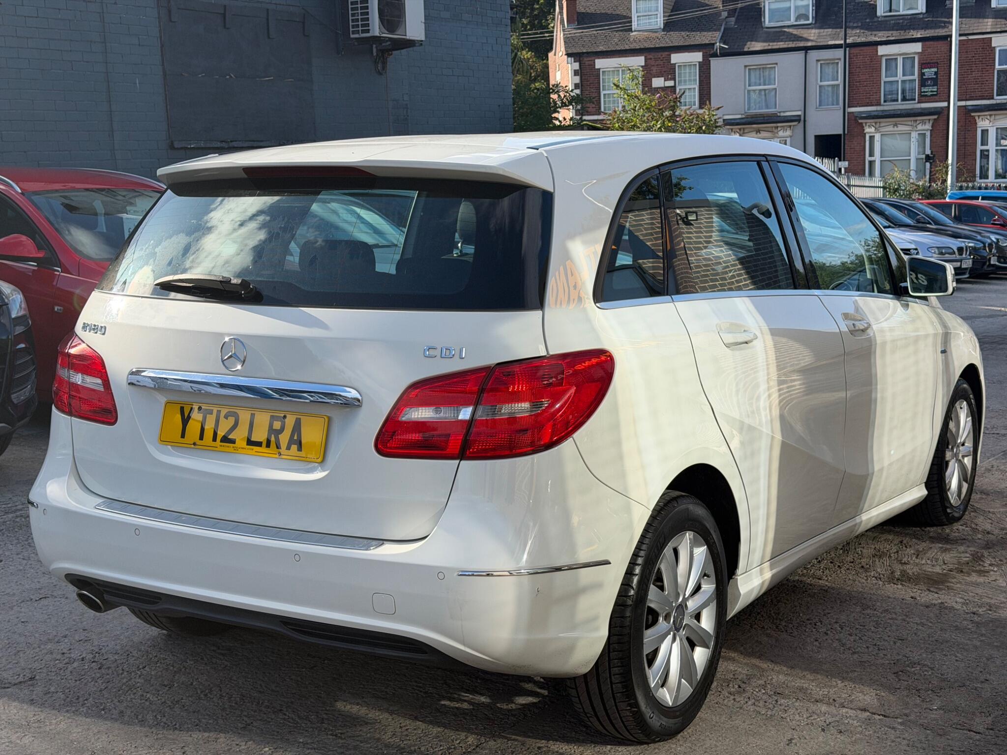 Mercedes-Benz B-Class view 4