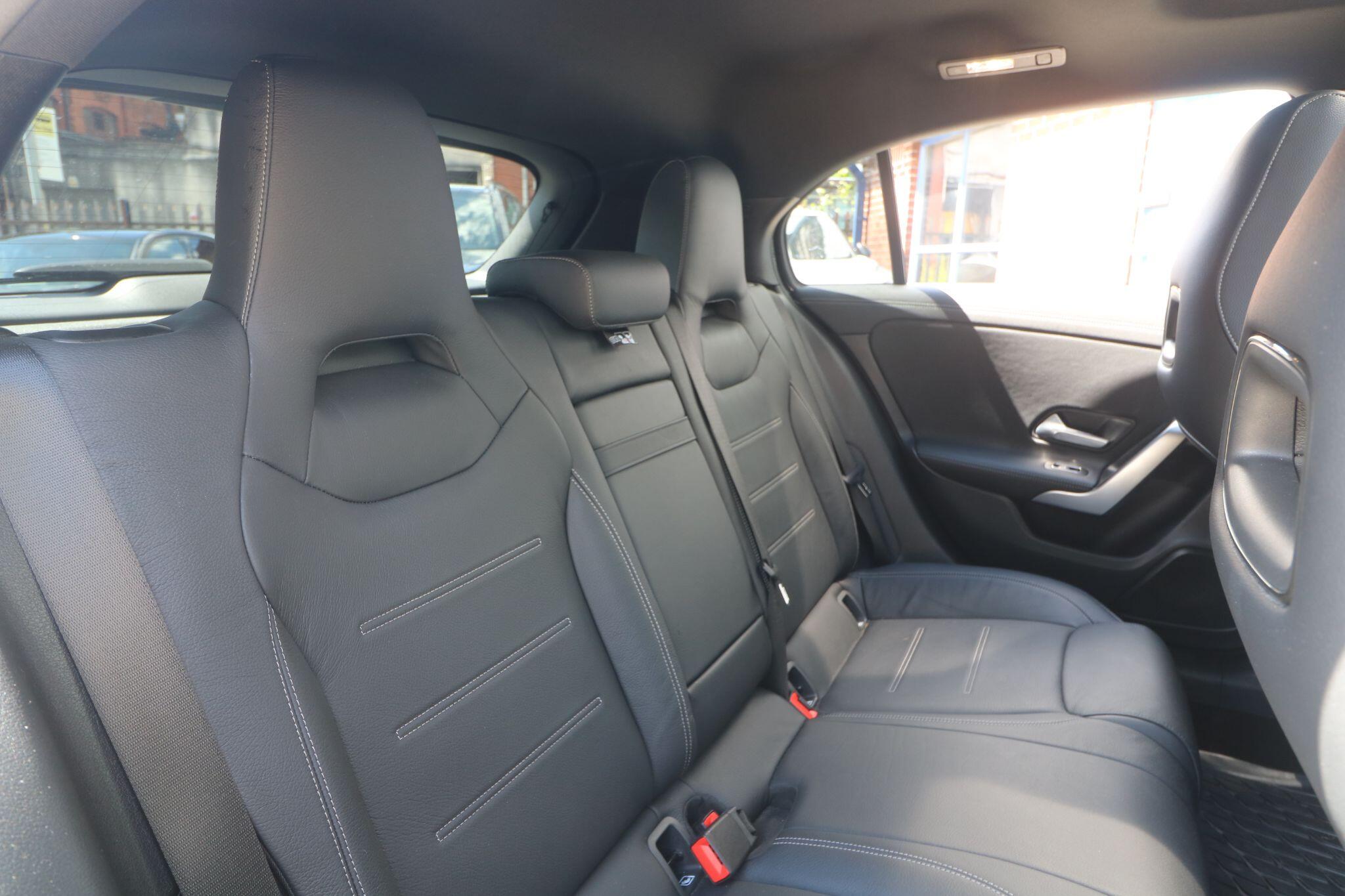 Mercedes-Benz A-Class view 32