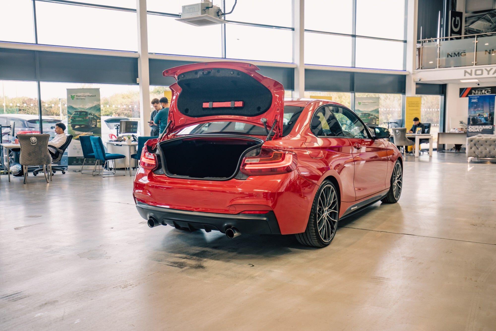 BMW 2 Series view 24