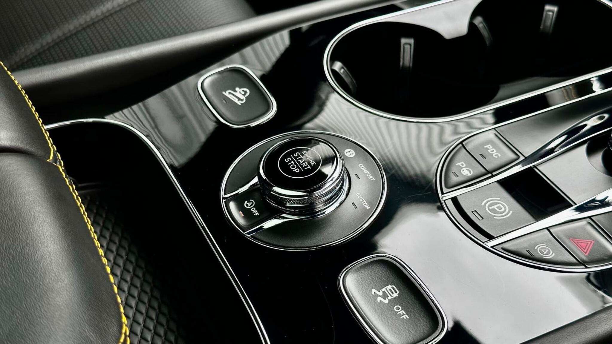 Bentley Bentayga view 59