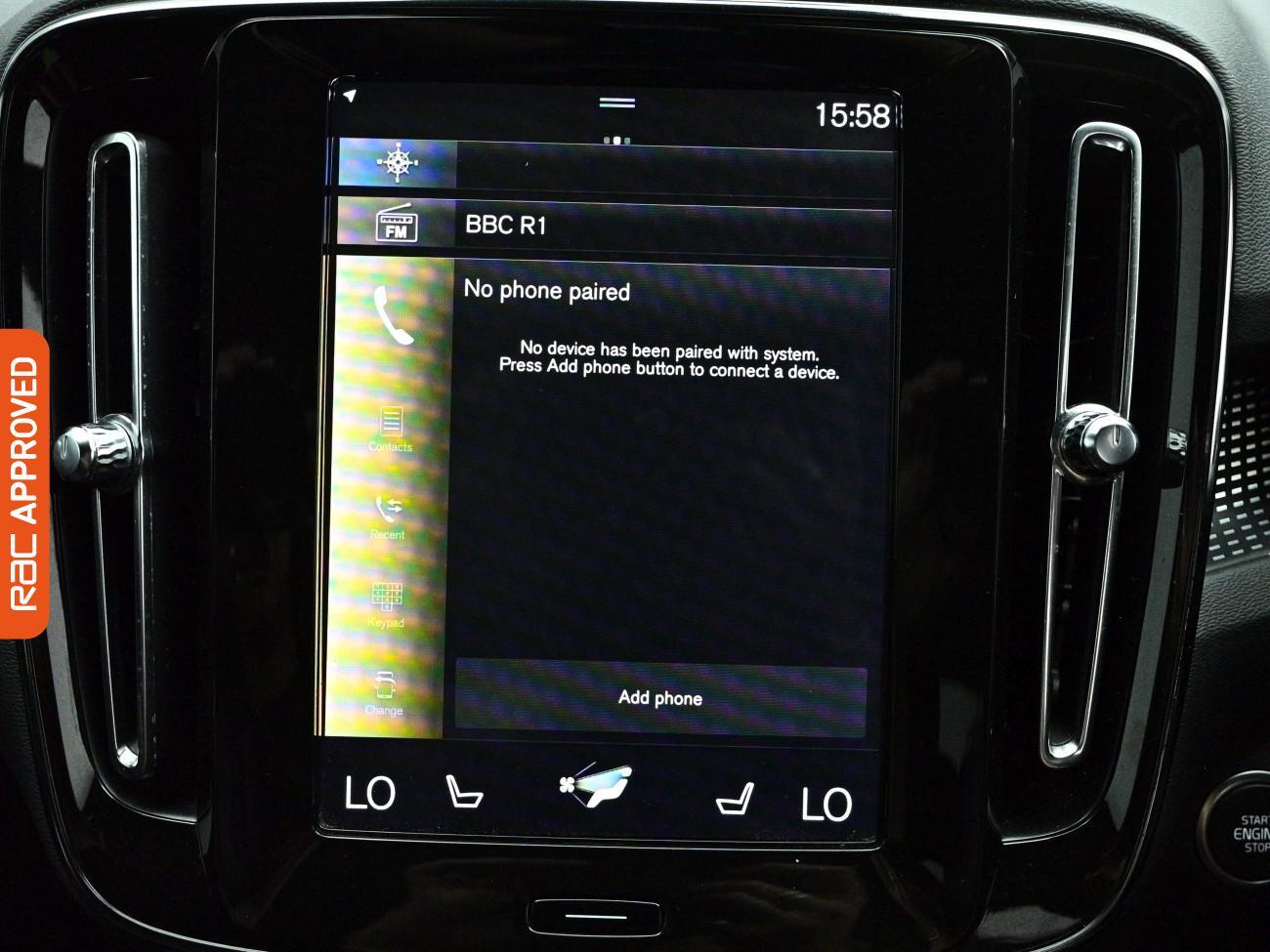 Volvo XC40 view 15
