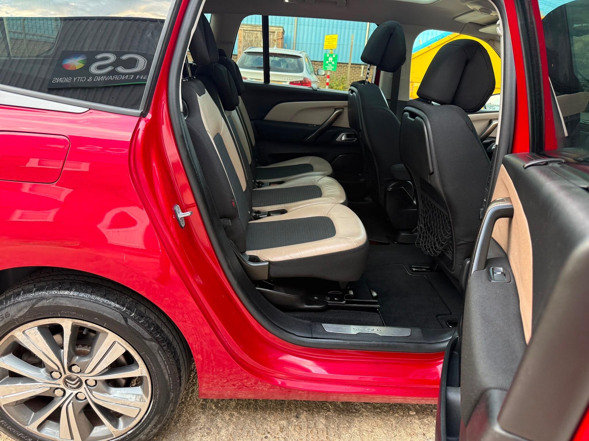 Citroen Grand C4 Picasso view 14