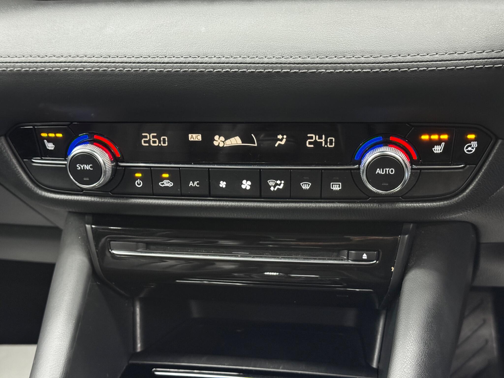 Mazda Mazda6 view 29