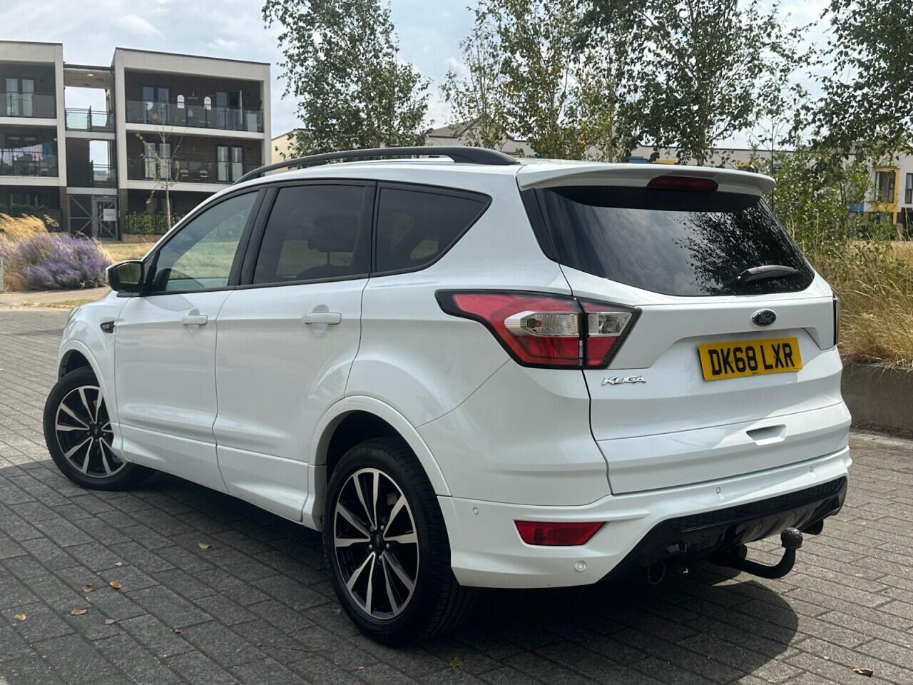 Ford Kuga view 16