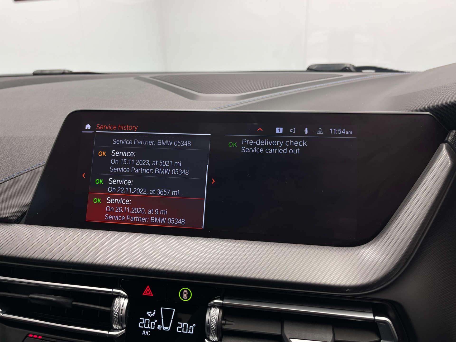 BMW 1 Series view 26