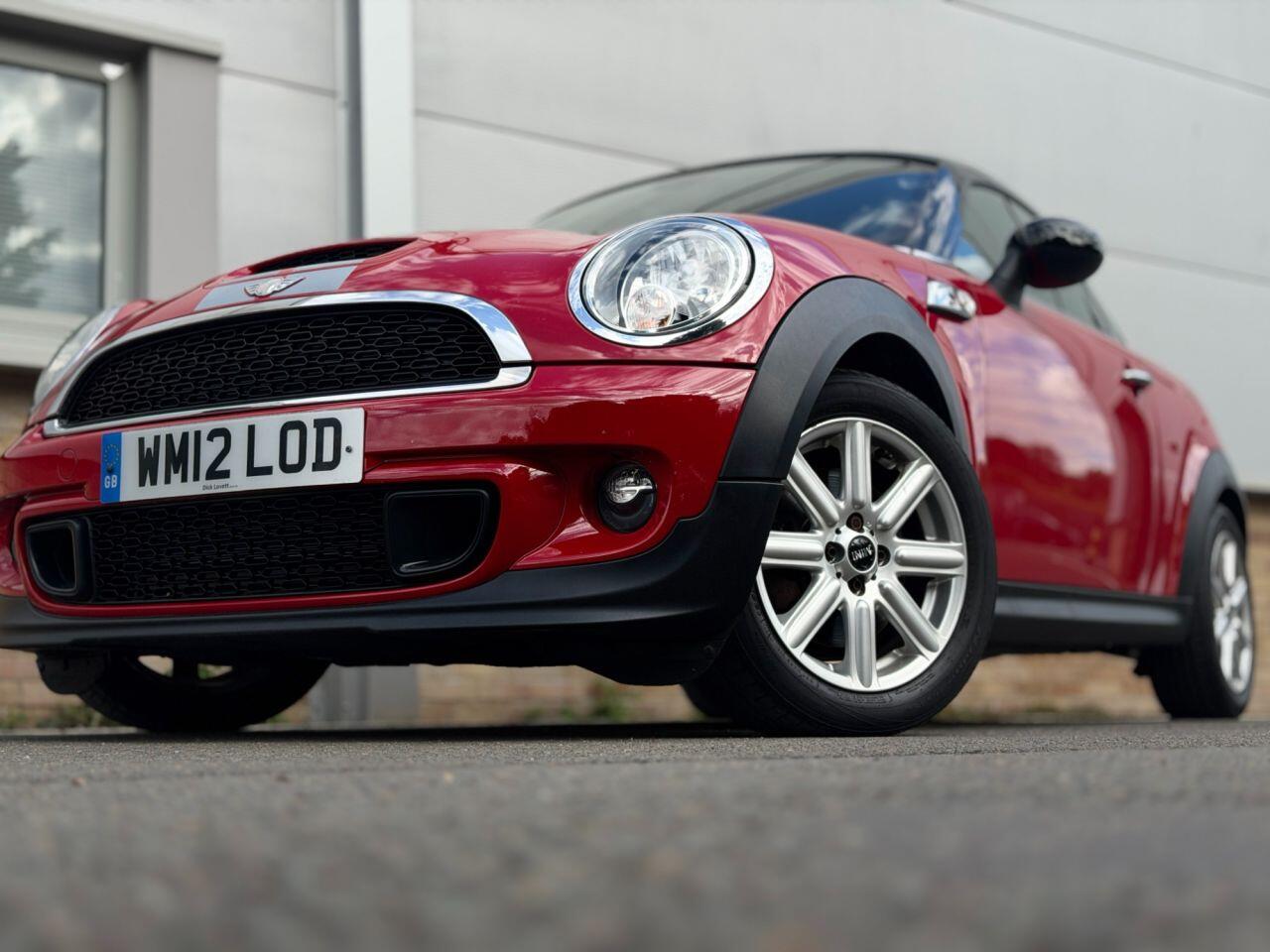 Mini Cooper view 7