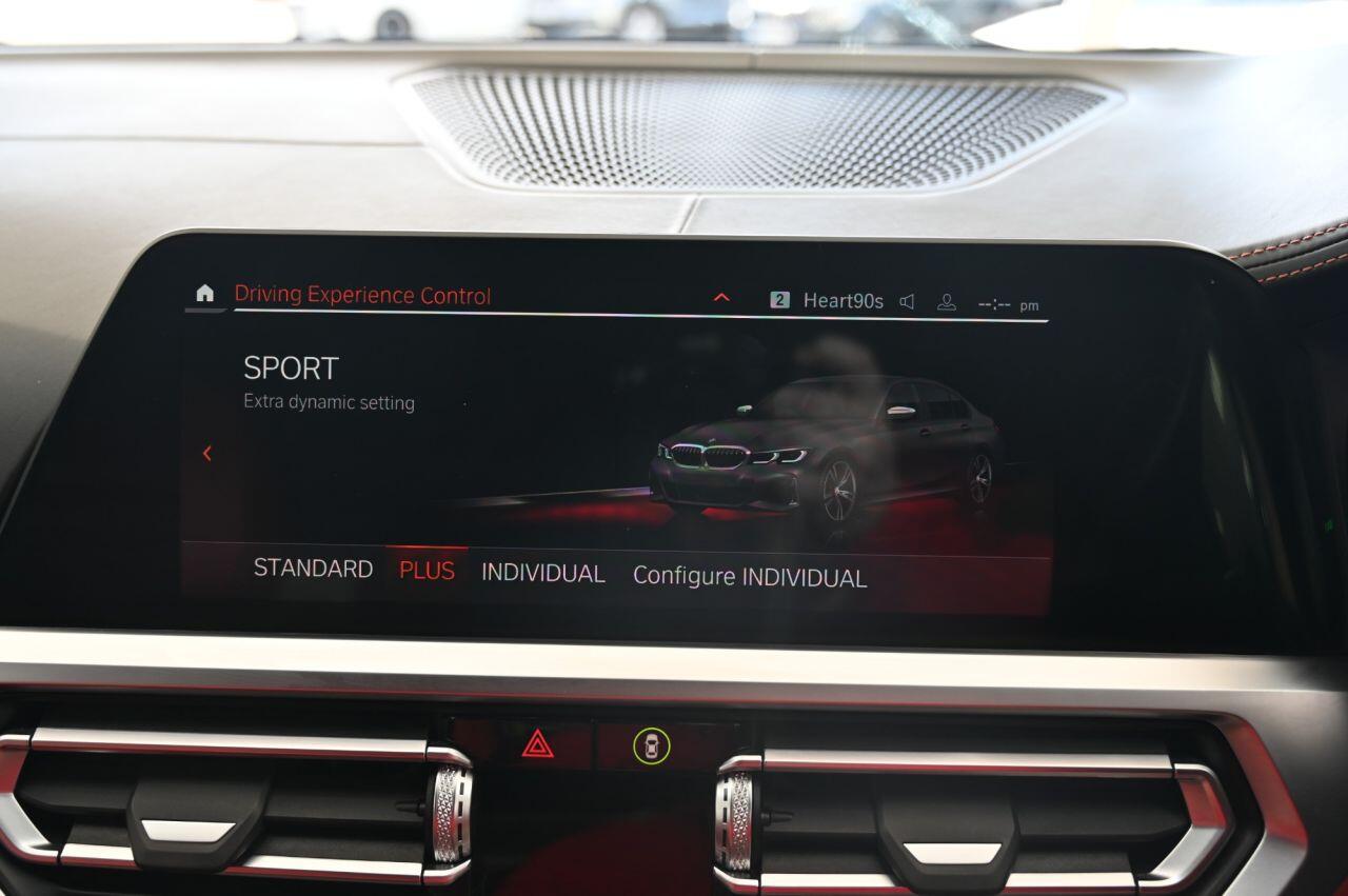 BMW 3 Series view 26