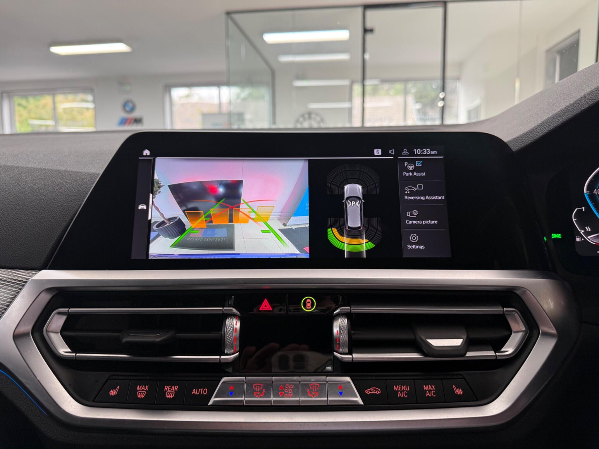 BMW 3 Series view 9