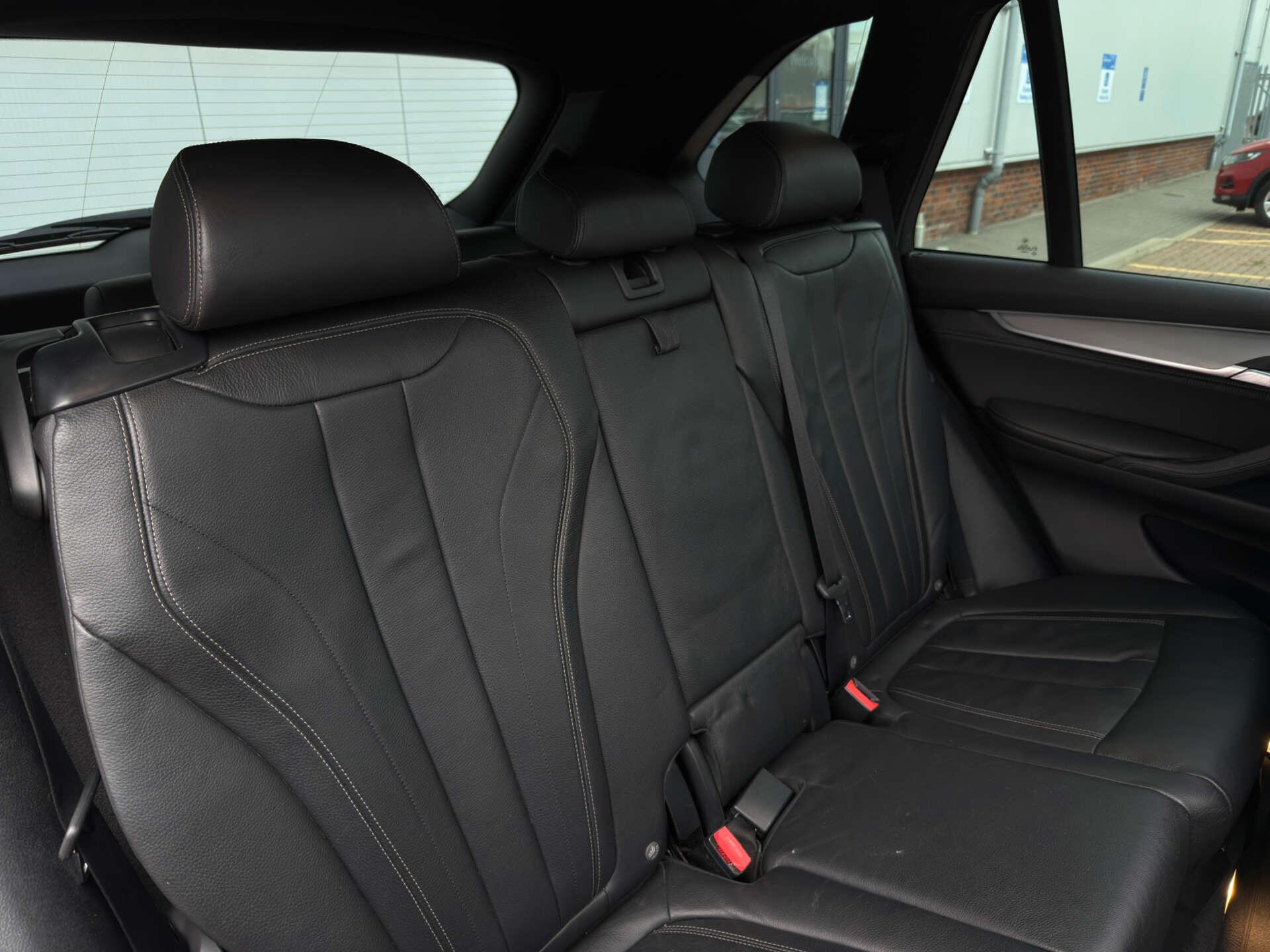 BMW X5 X5 view 16