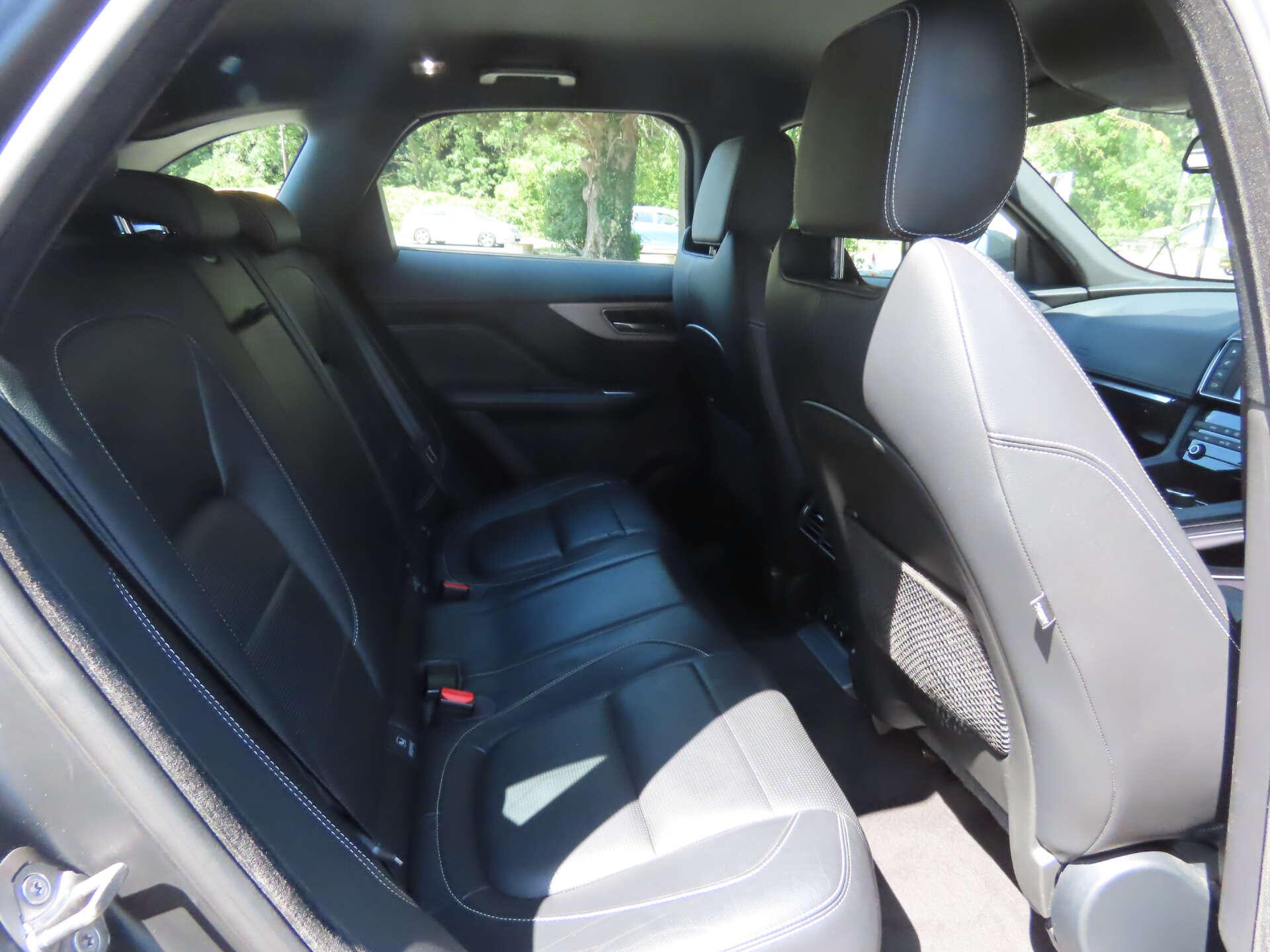 Jaguar F-Pace view 10