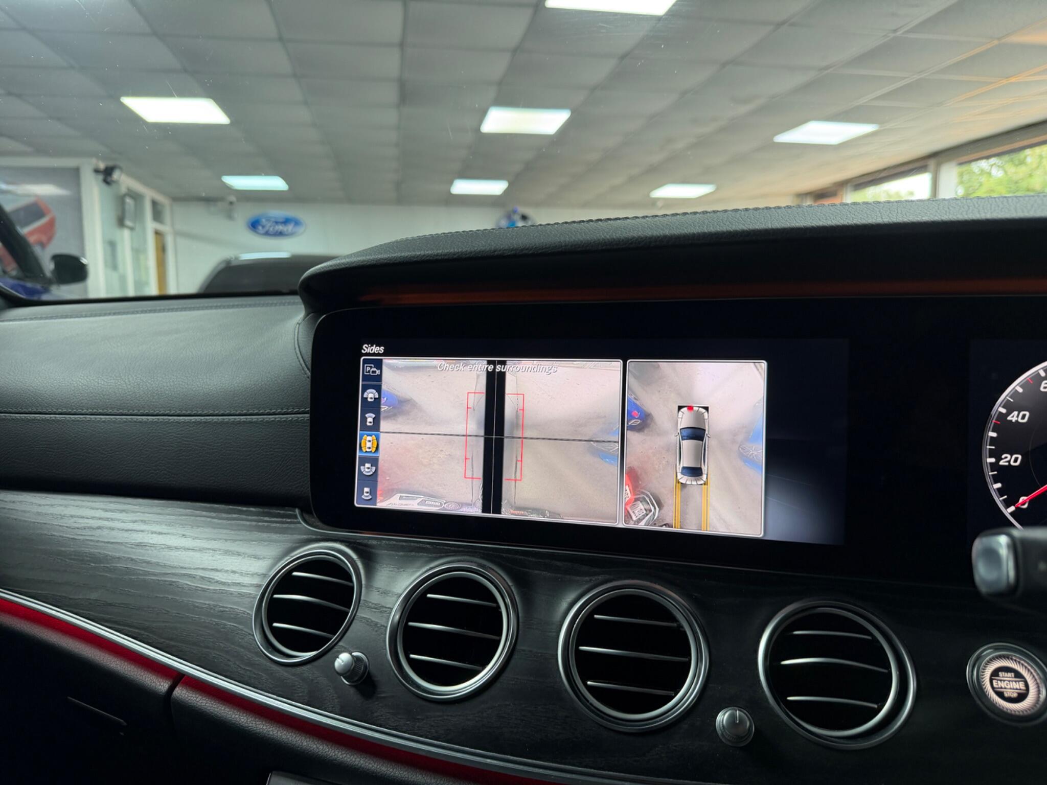 Mercedes-Benz E Class view 57