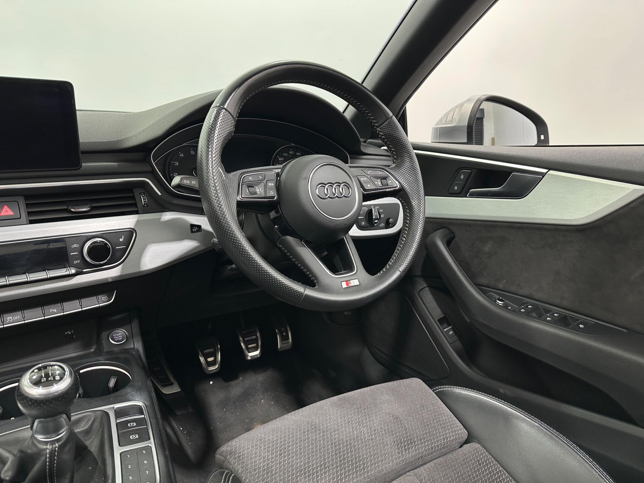Audi A5 view 12