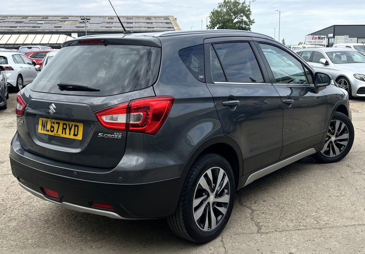 Suzuki SX4 S-Cross view 3