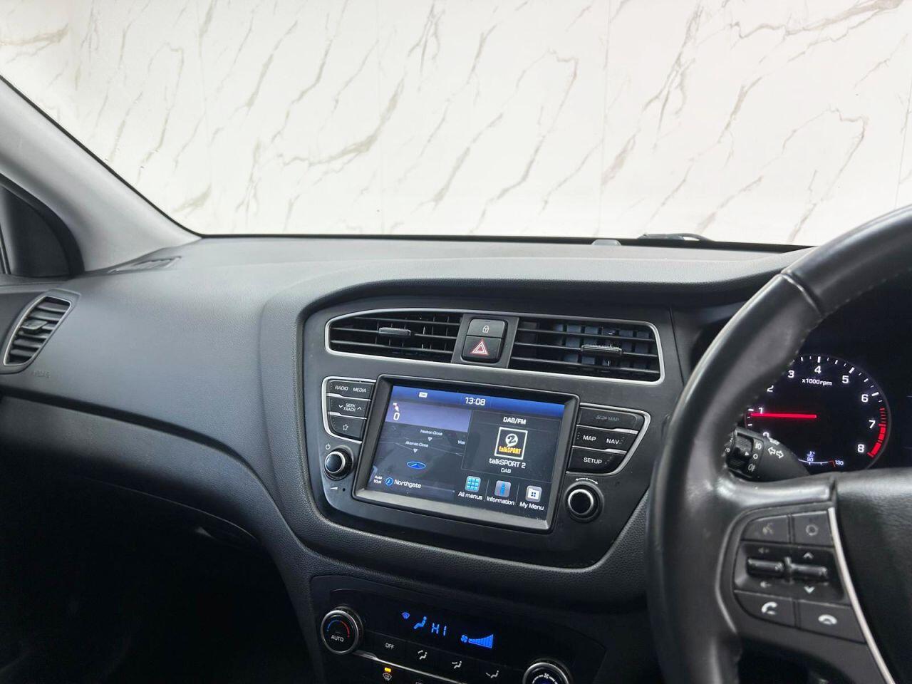 Hyundai I20 view 16