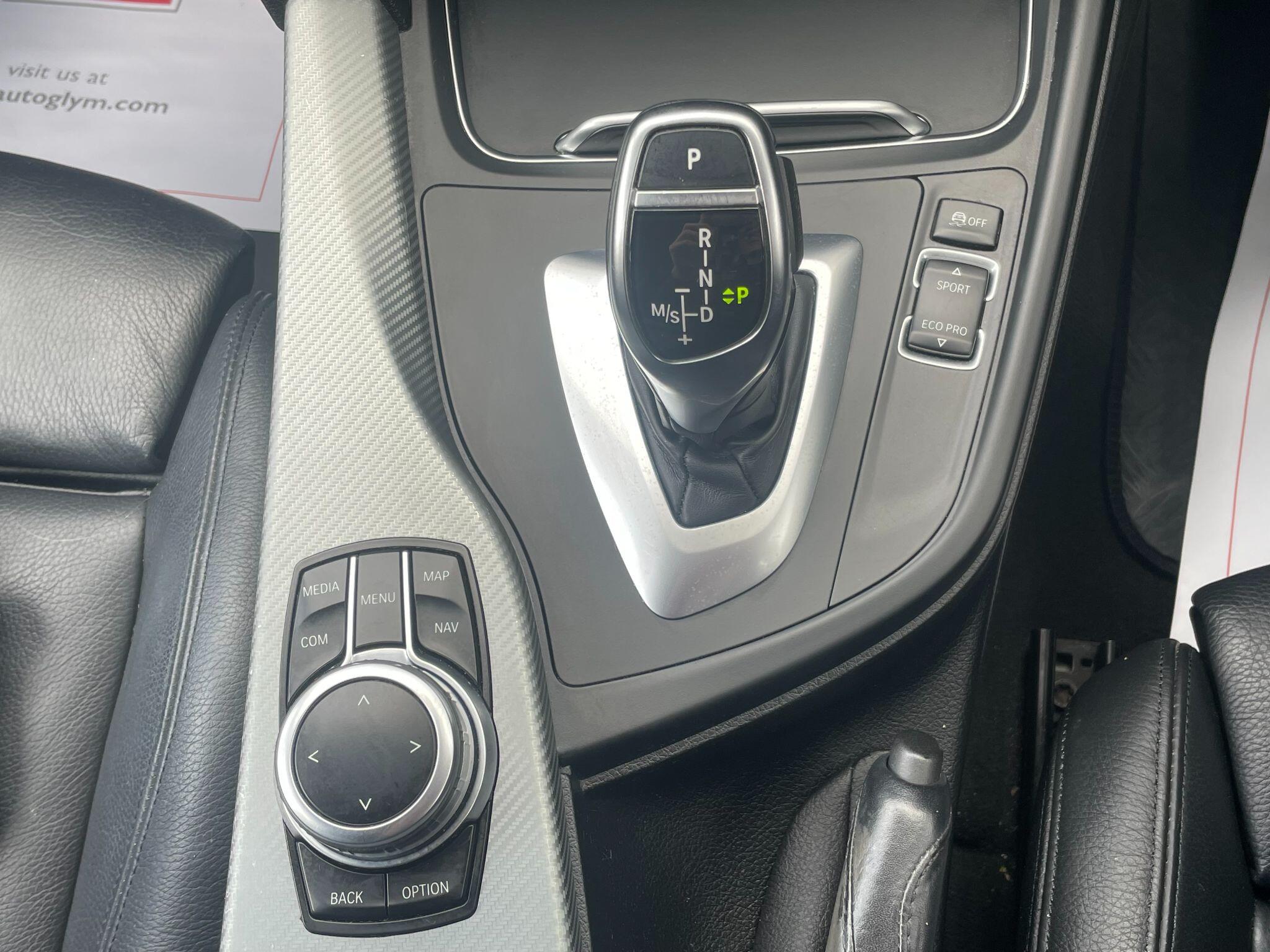 BMW 3 Series view 31