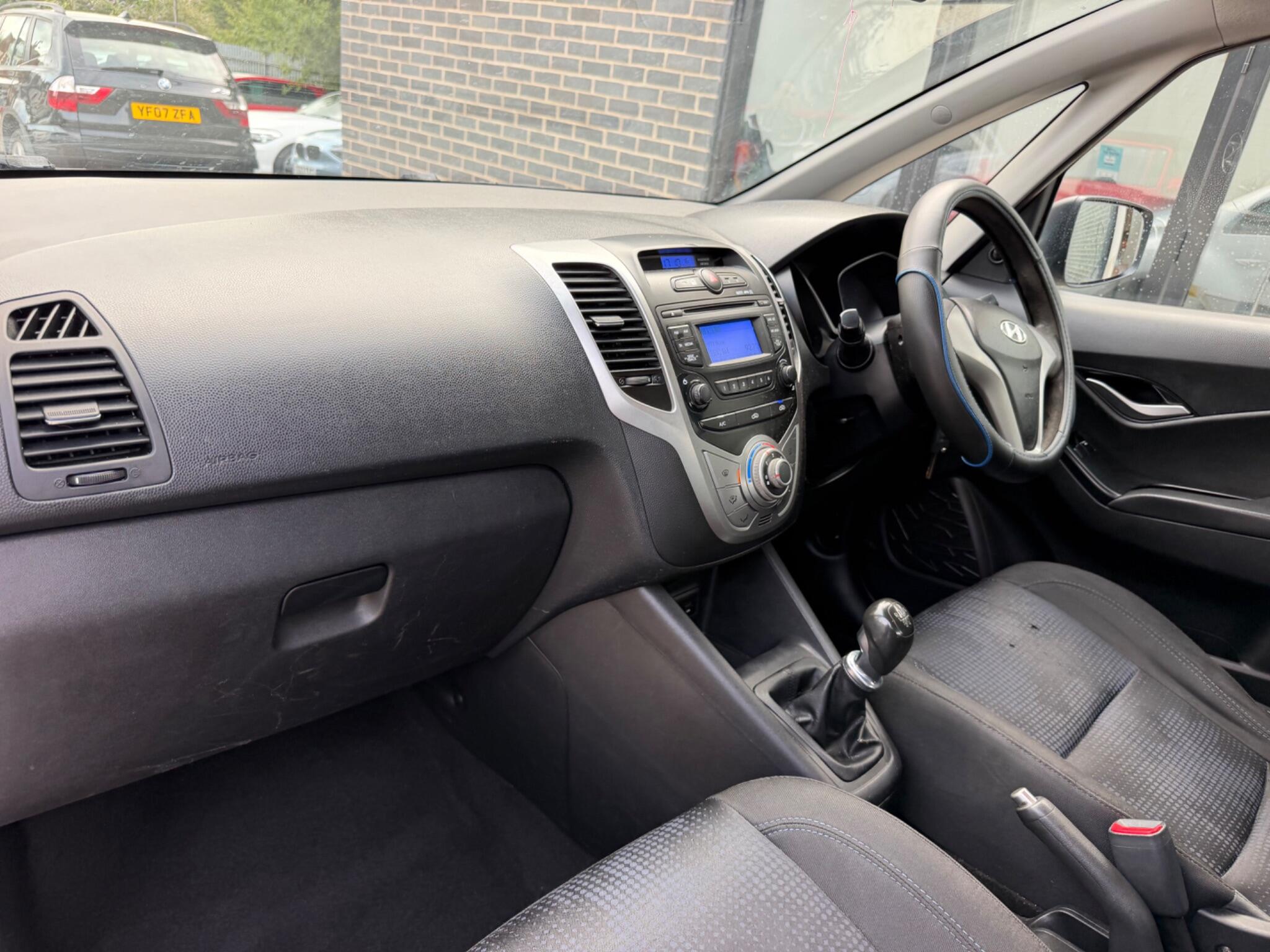 Hyundai Ix20 view 16