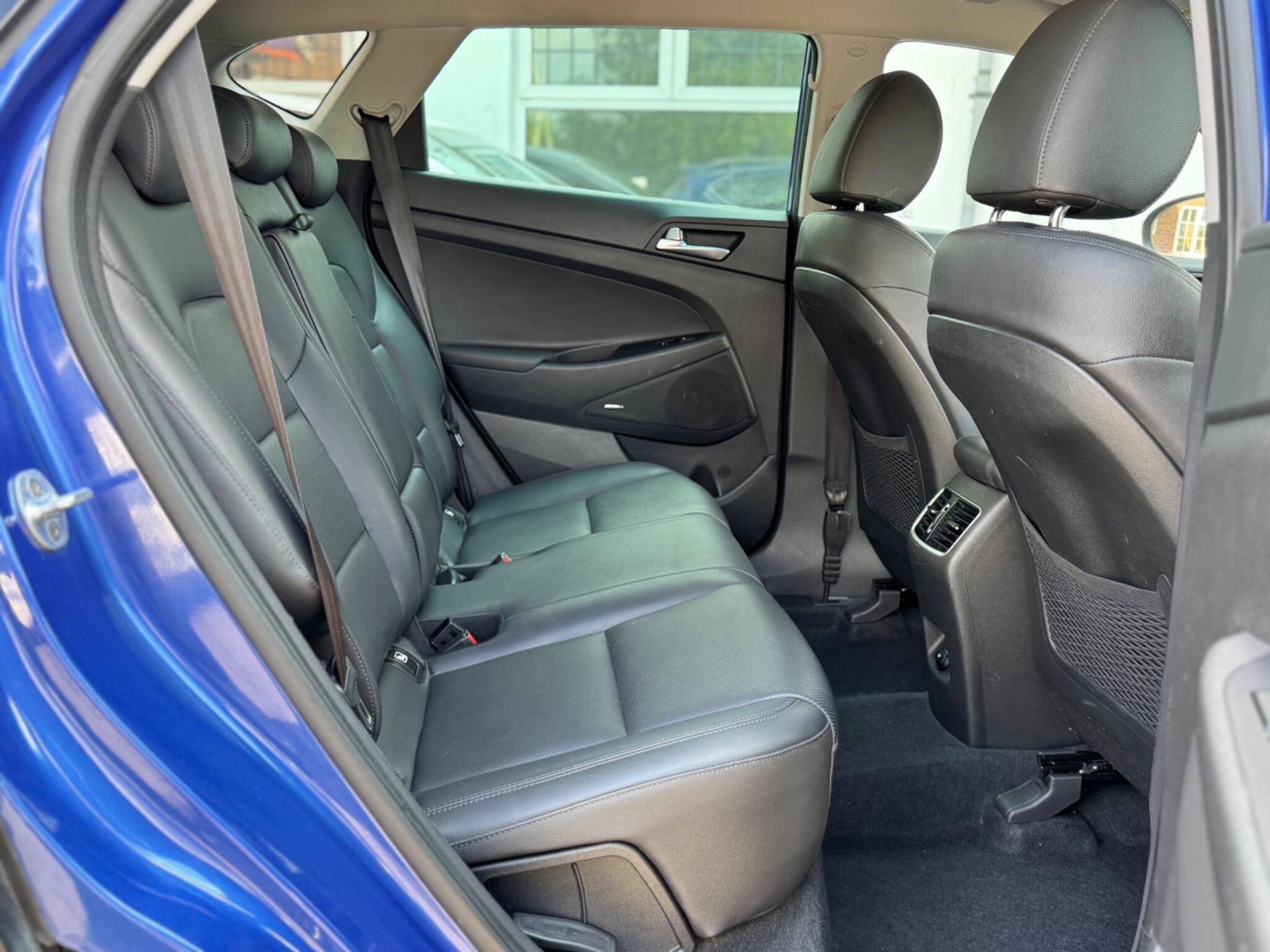 Hyundai Tucson view 25