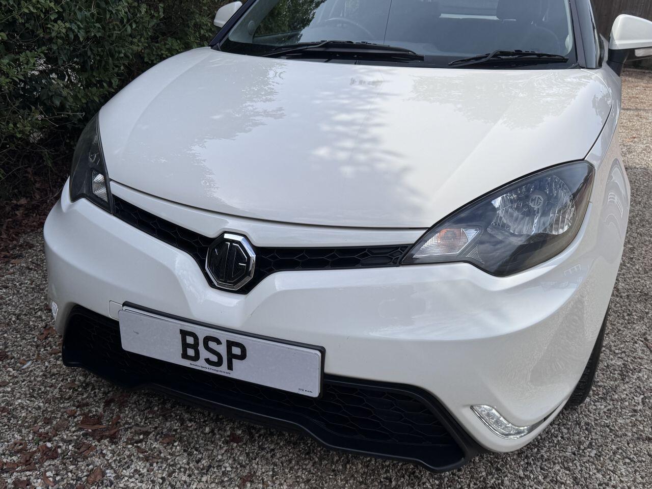 MG MG3 view 11