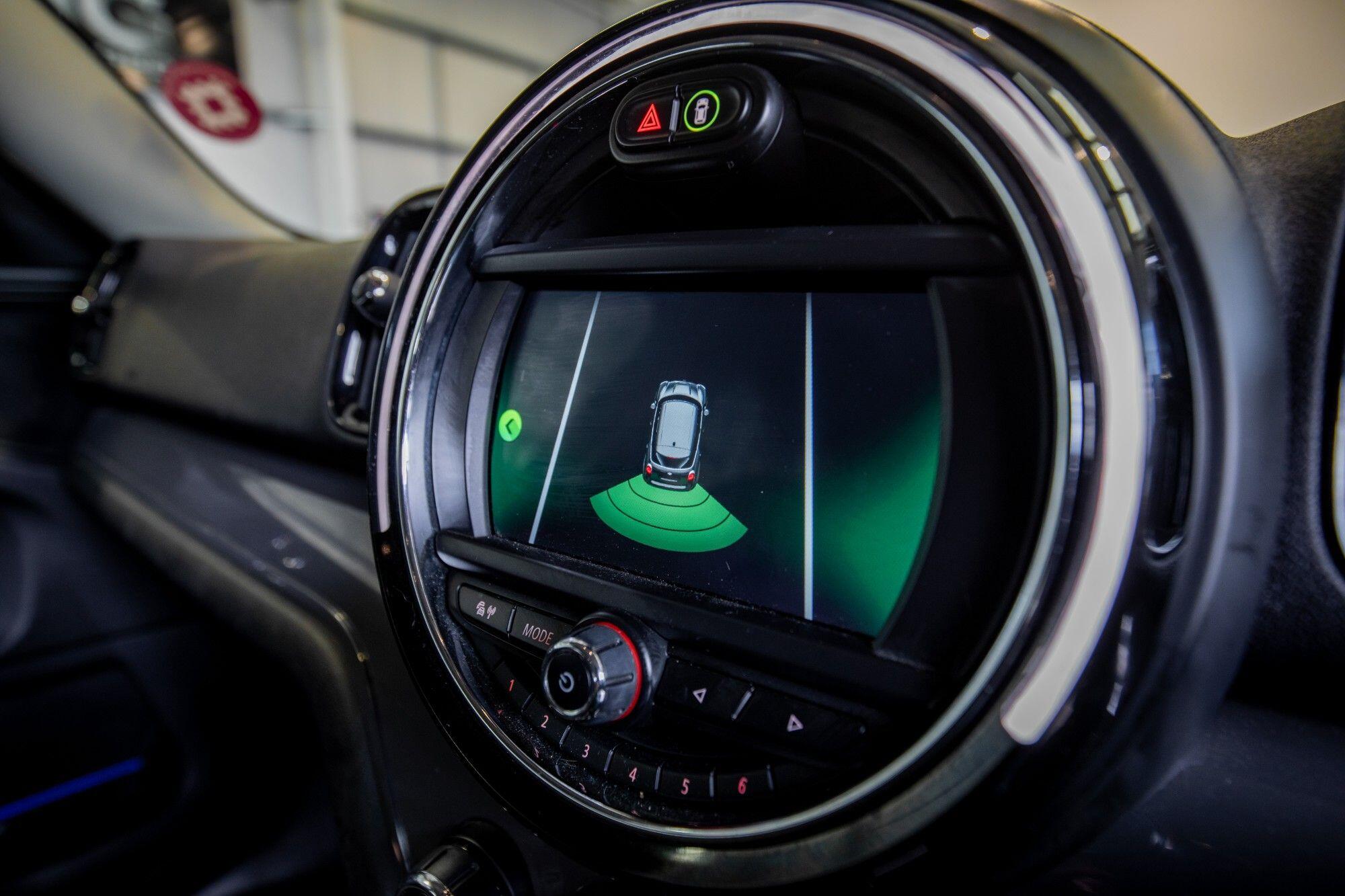 Mini Countryman view 29