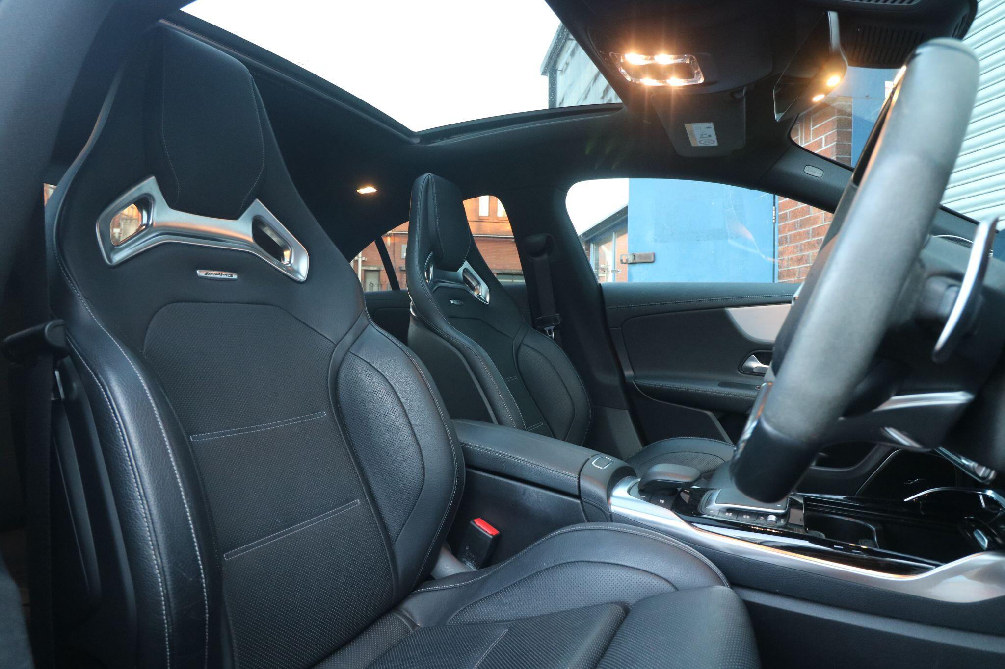 Mercedes-Benz Cla view 14