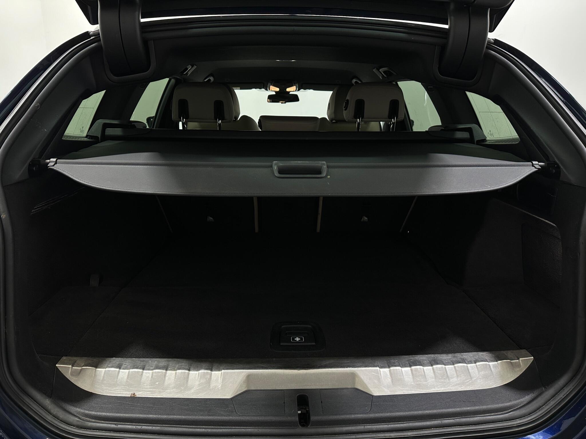 BMW 3 Series view 50