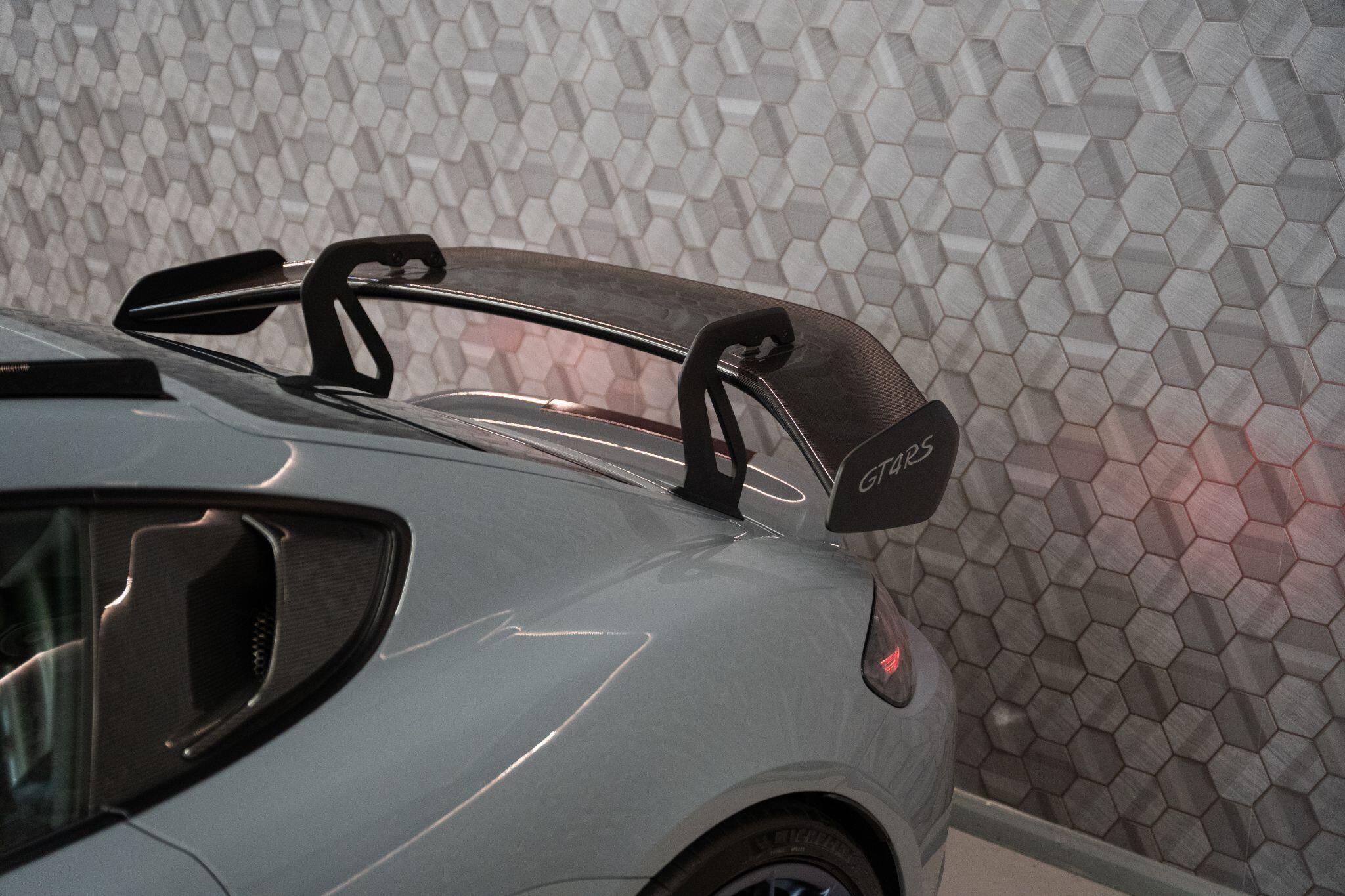 Porsche Cayman view 26