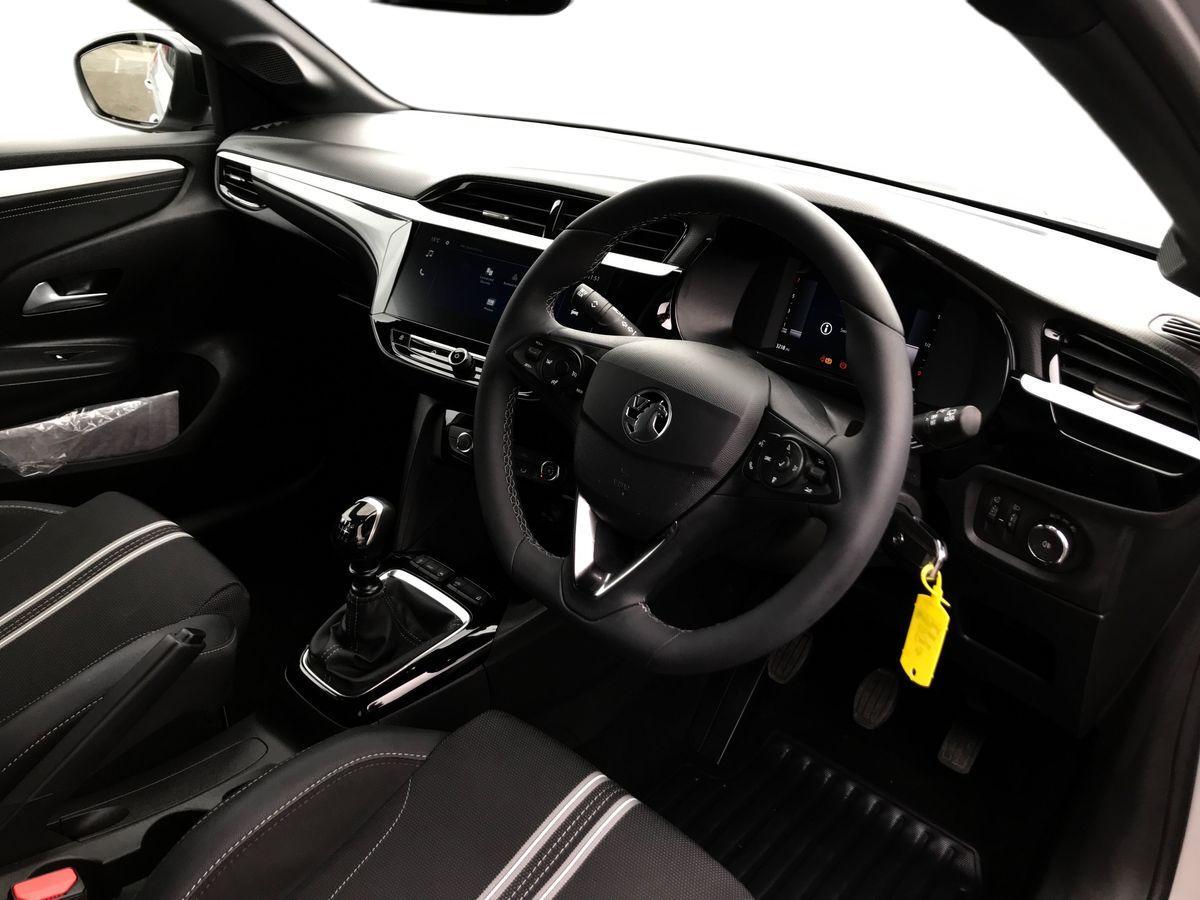Vauxhall Corsa view 3