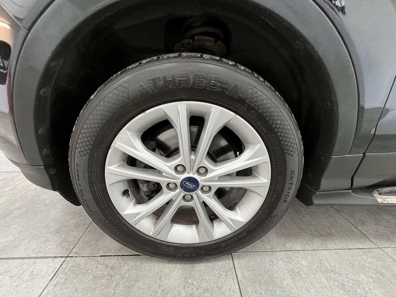 Ford Kuga view 19