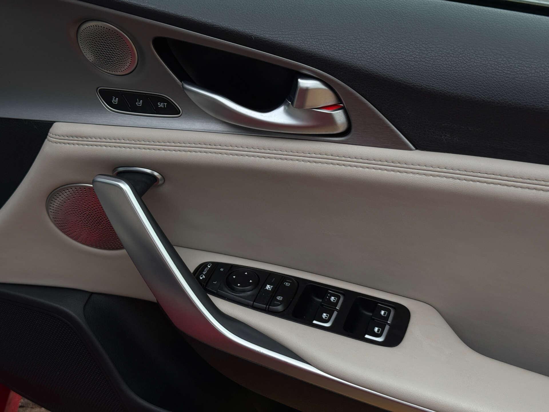 Kia Stinger view 19