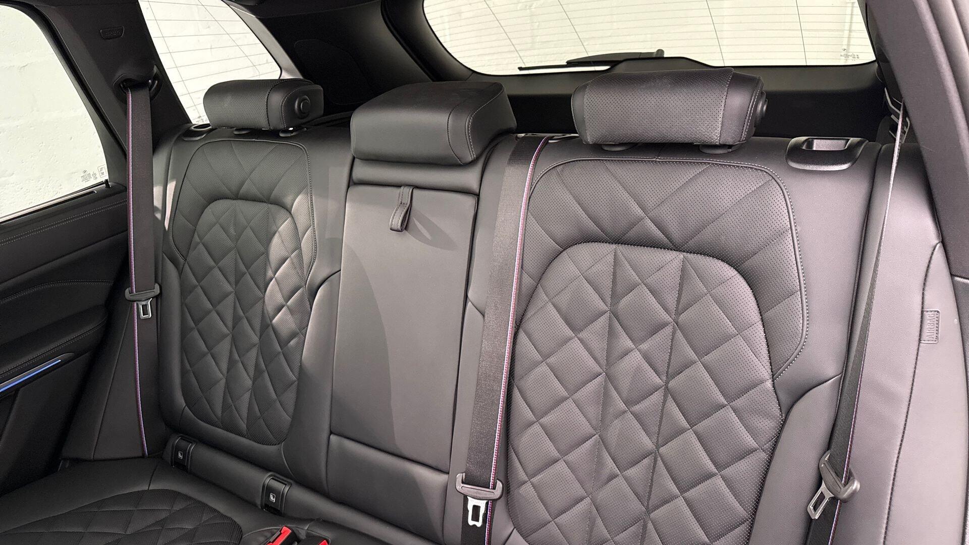 BMW X5 view 12