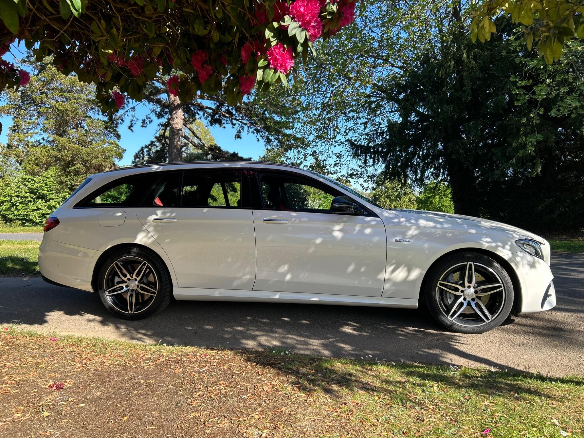 Mercedes-Benz E-Class view 16