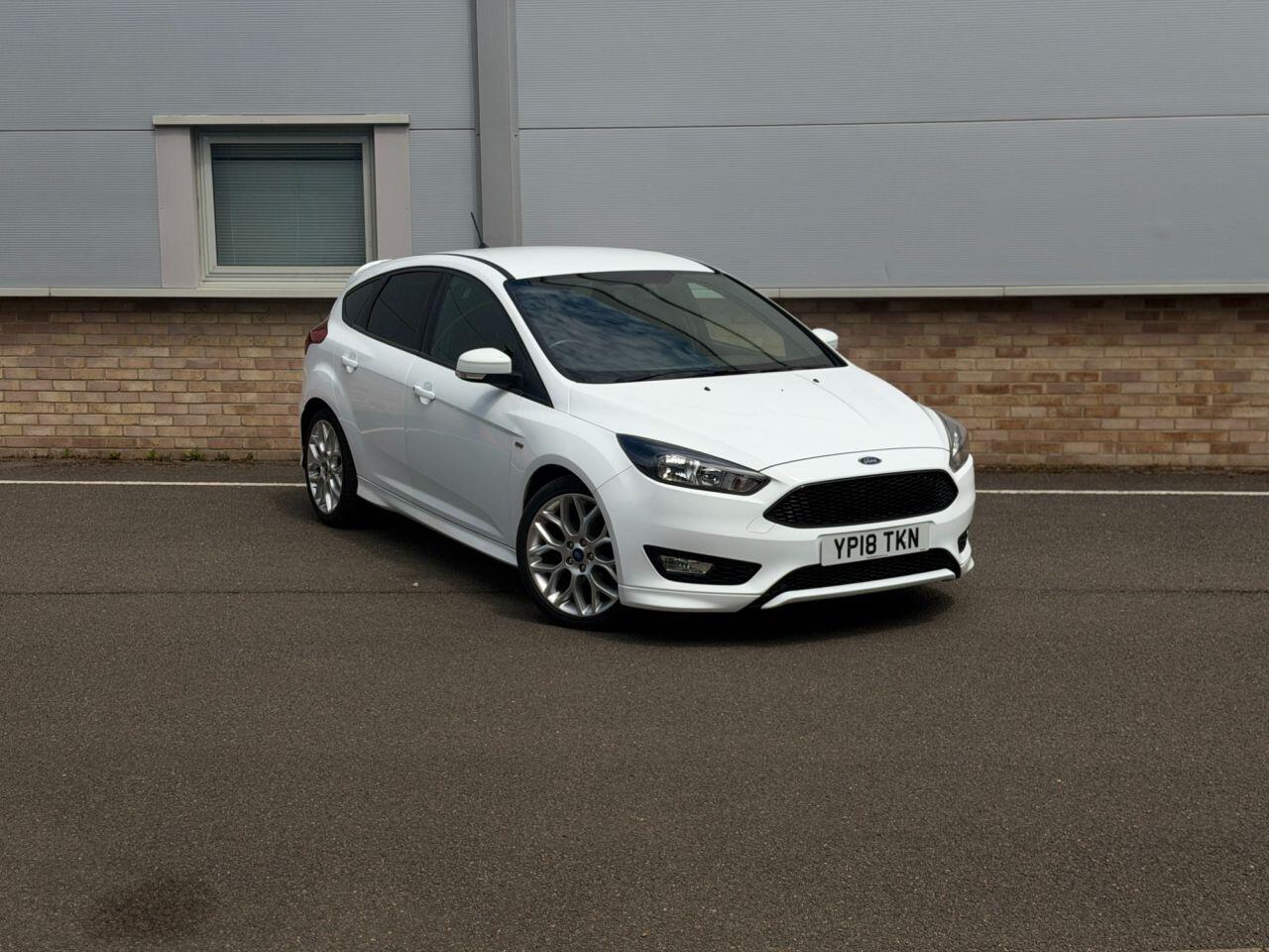 Ford Focus view 39