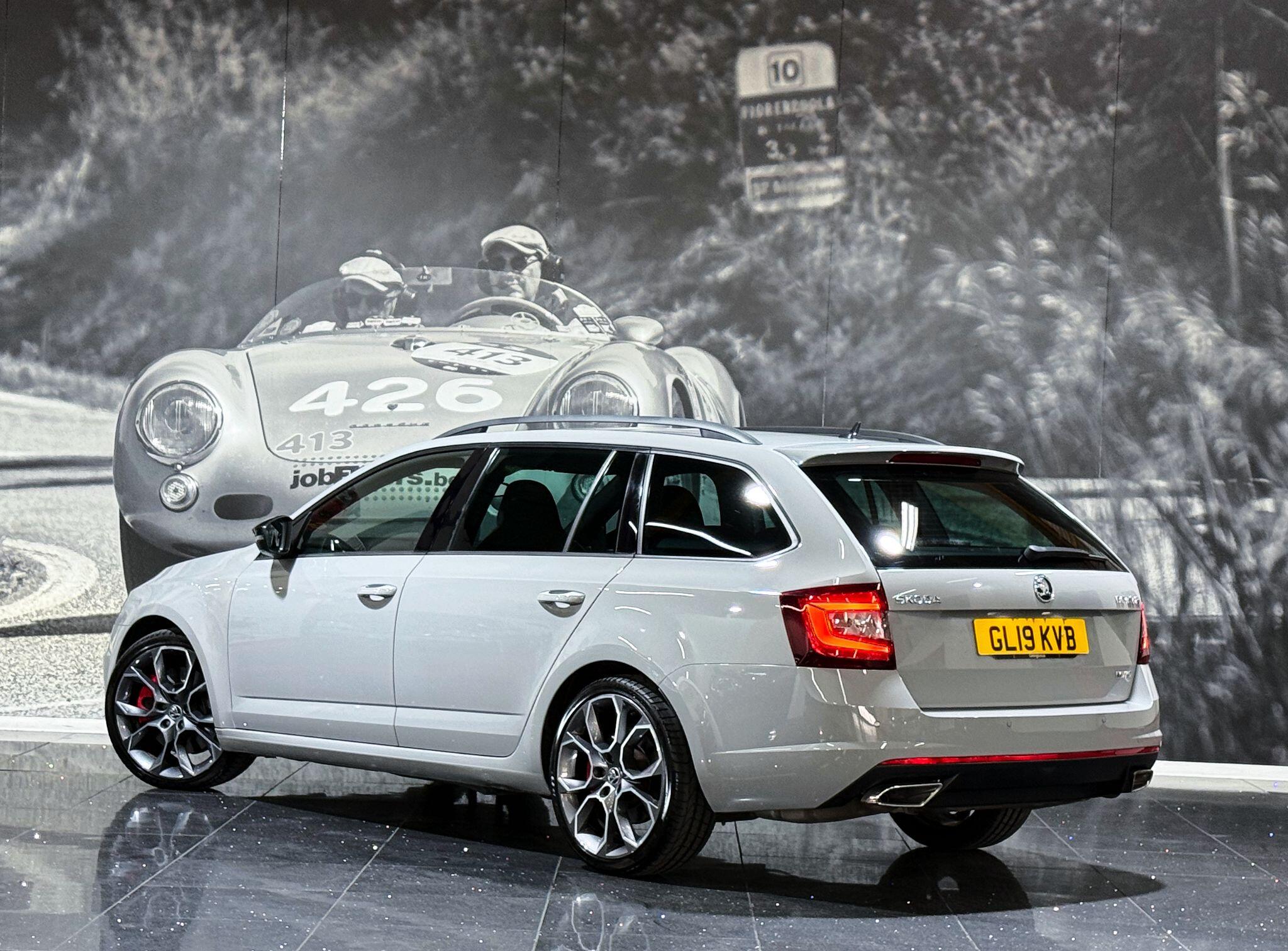 Skoda Octavia view 3