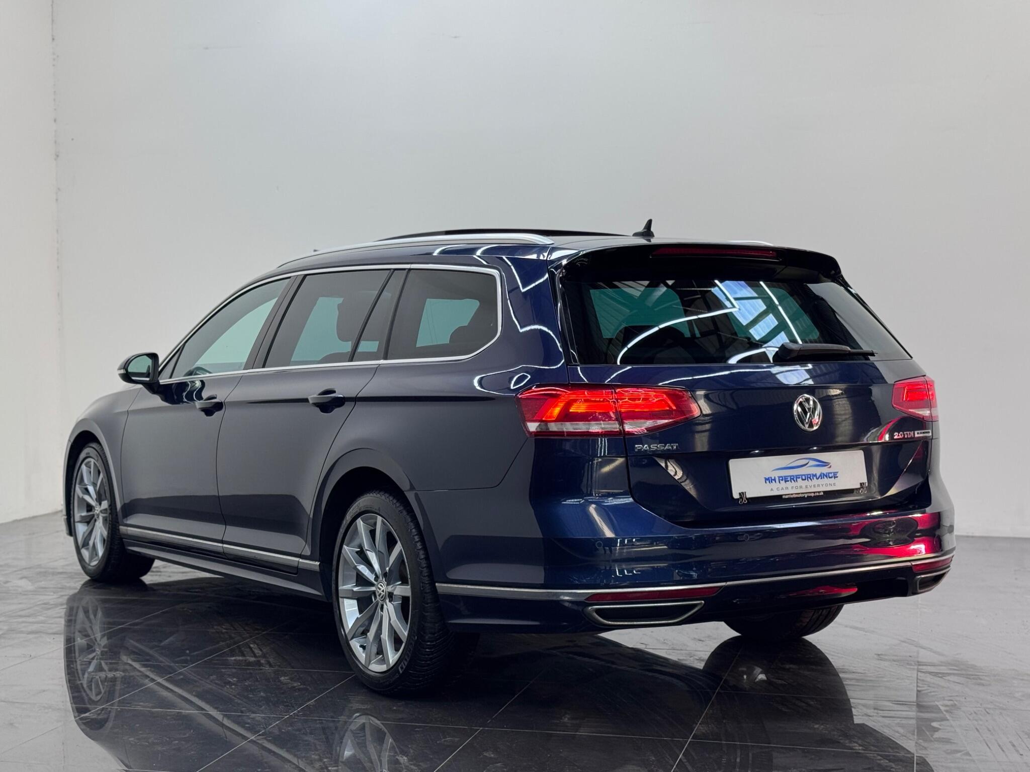 Volkswagen Passat view 70