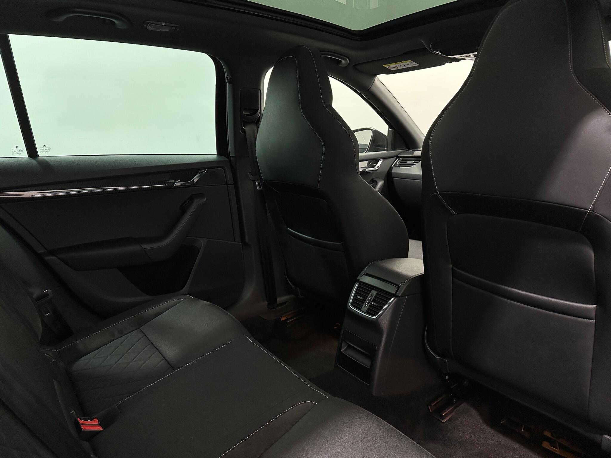 Skoda Octavia view 40