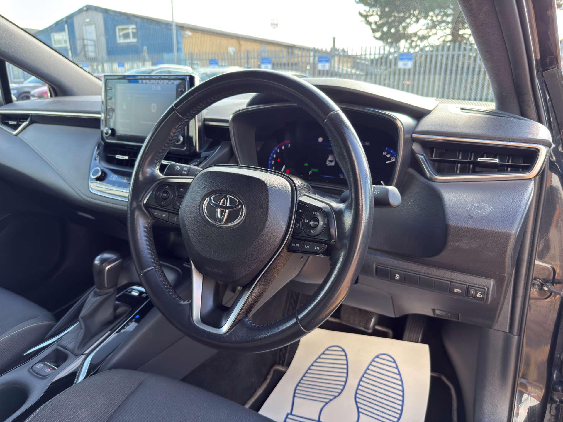 Toyota Corolla view 19