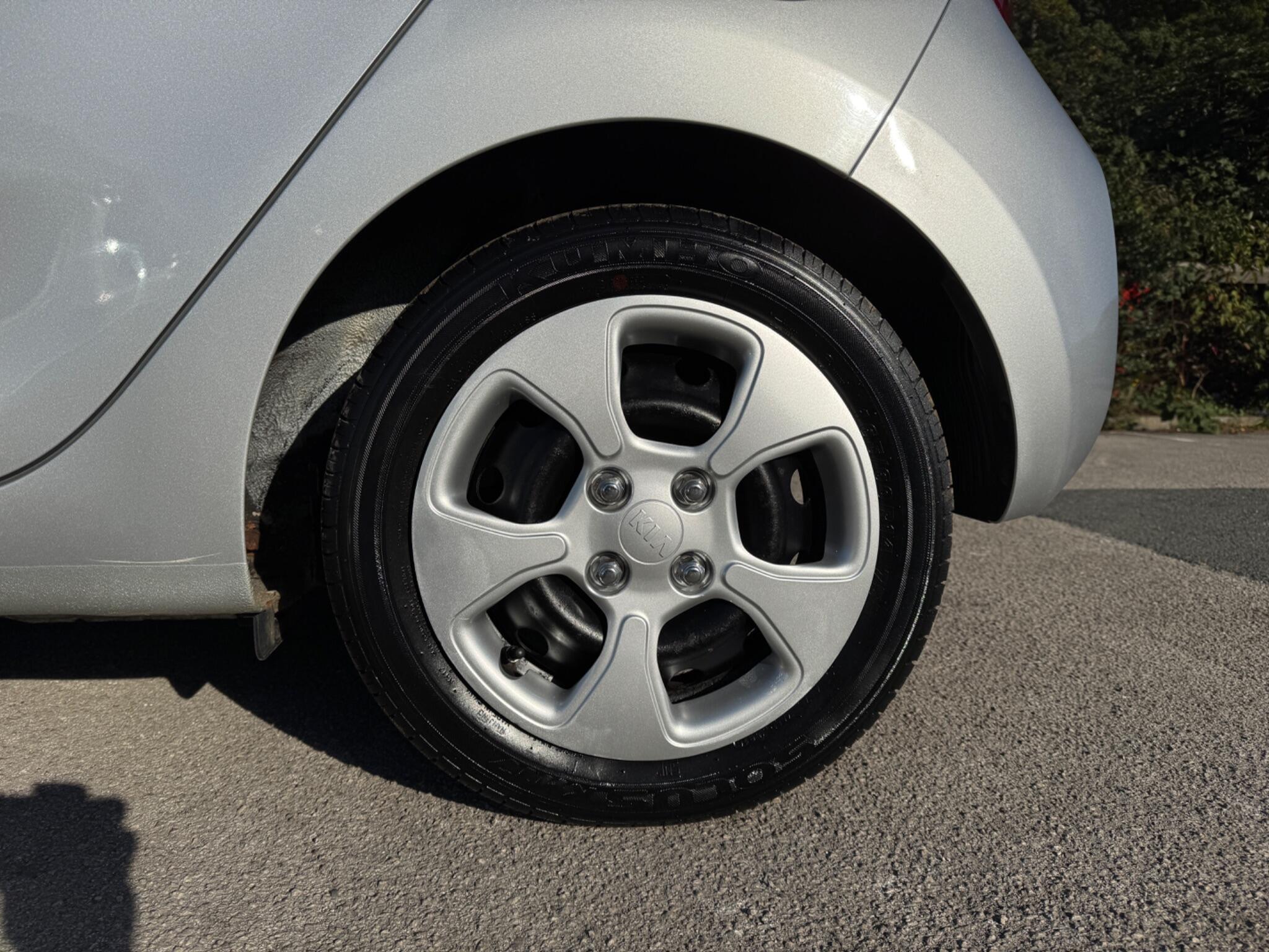 Kia Picanto view 6
