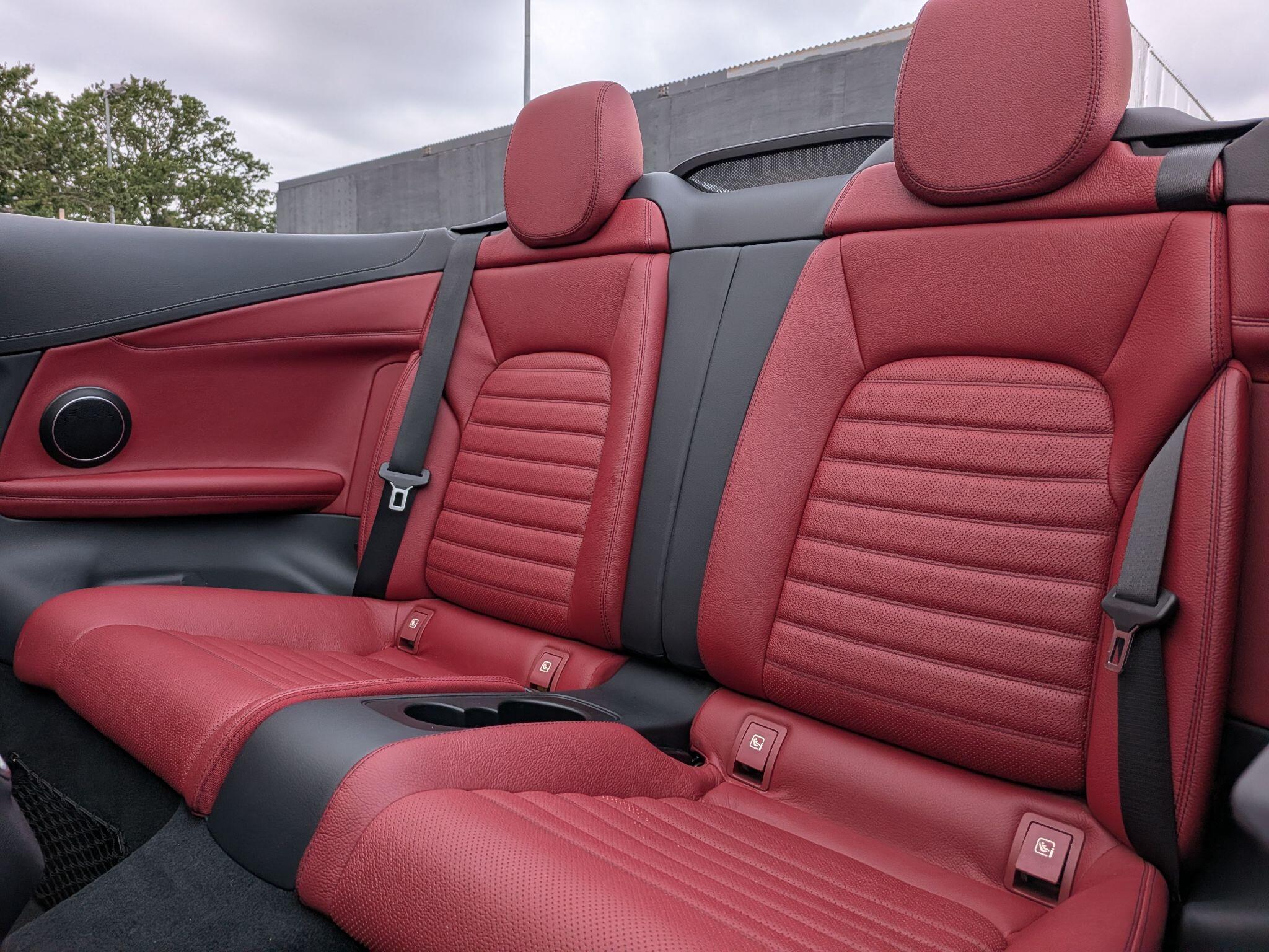 Mercedes-Benz C Class view 35