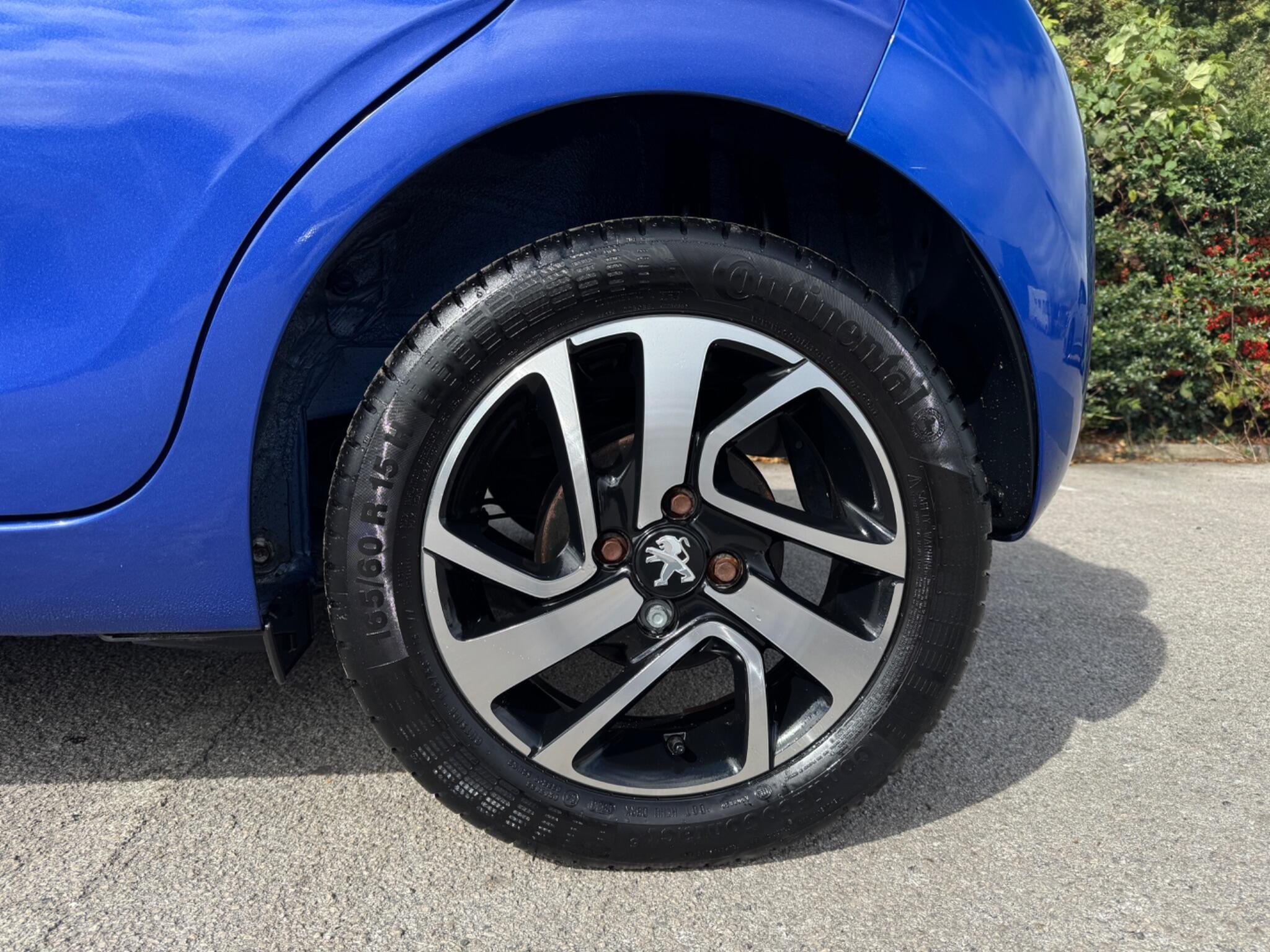 Peugeot 108 view 6