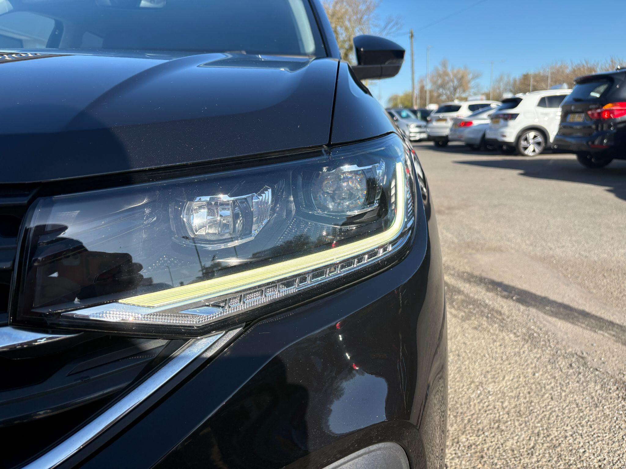 Volkswagen T-Cross view 10
