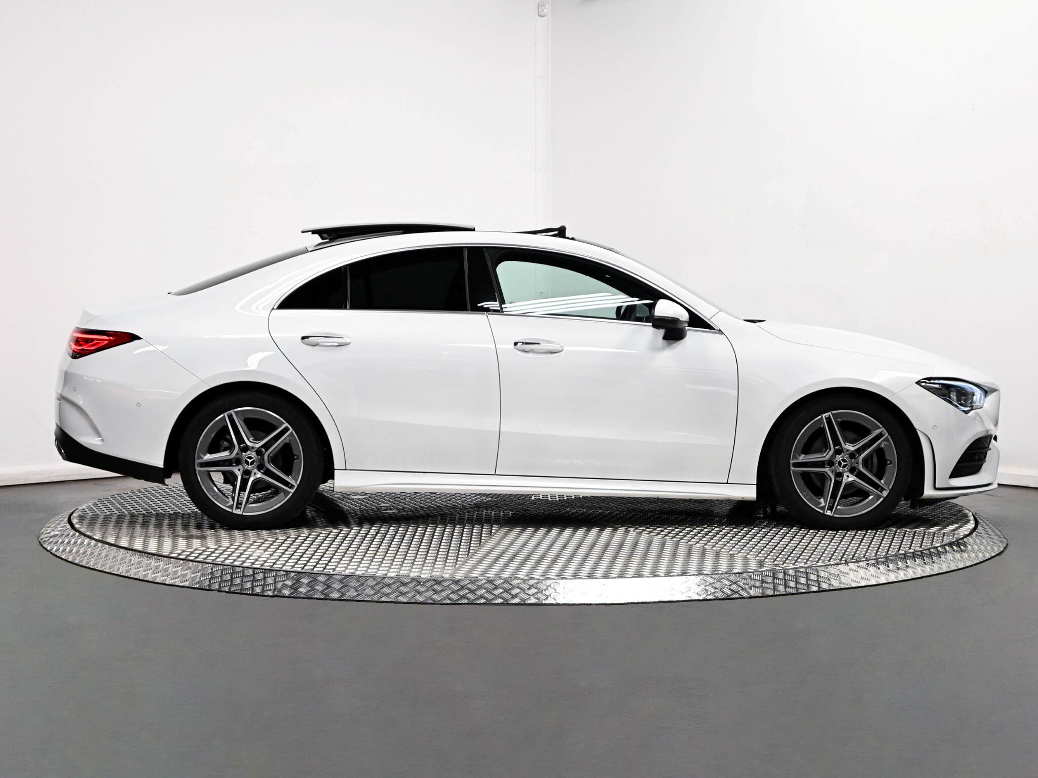 Mercedes-Benz Cla view 21