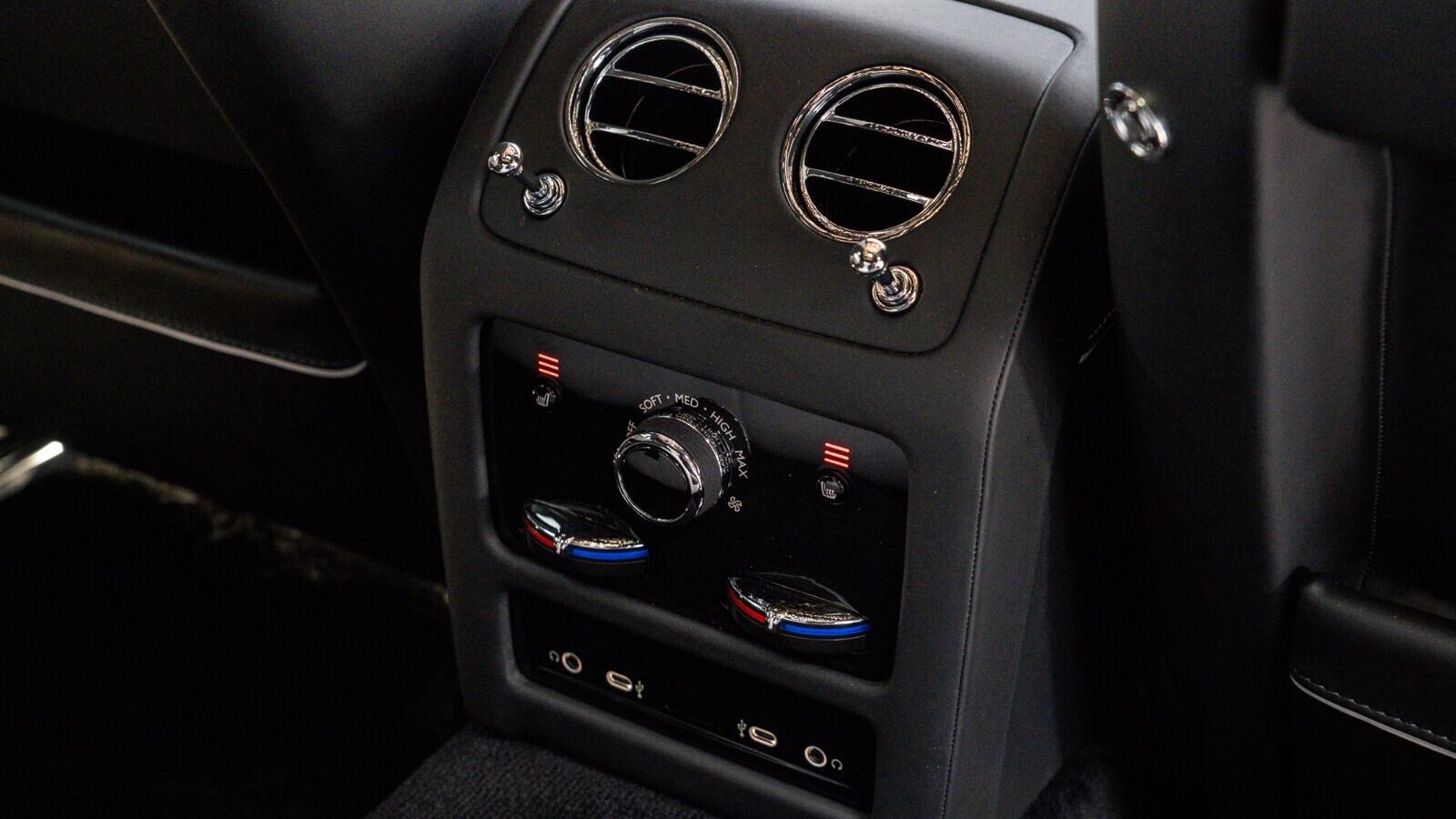 Rolls-Royce Ghost view 13