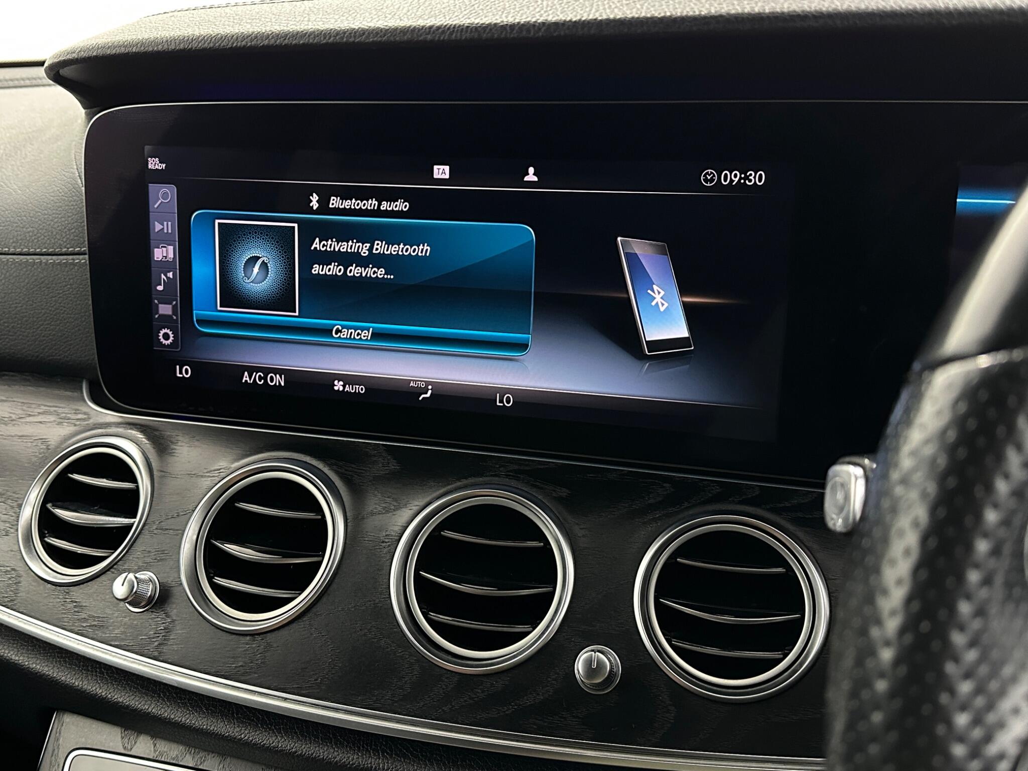 Mercedes-Benz E-Class view 27