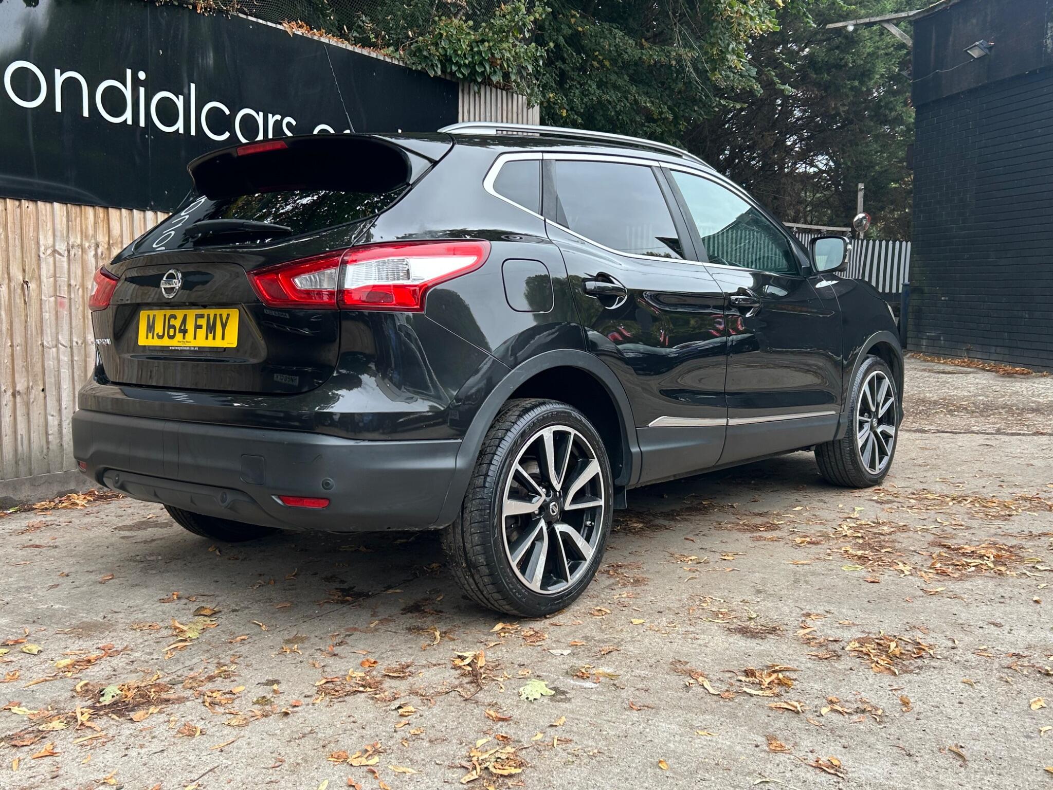 Nissan Qashqai view 16