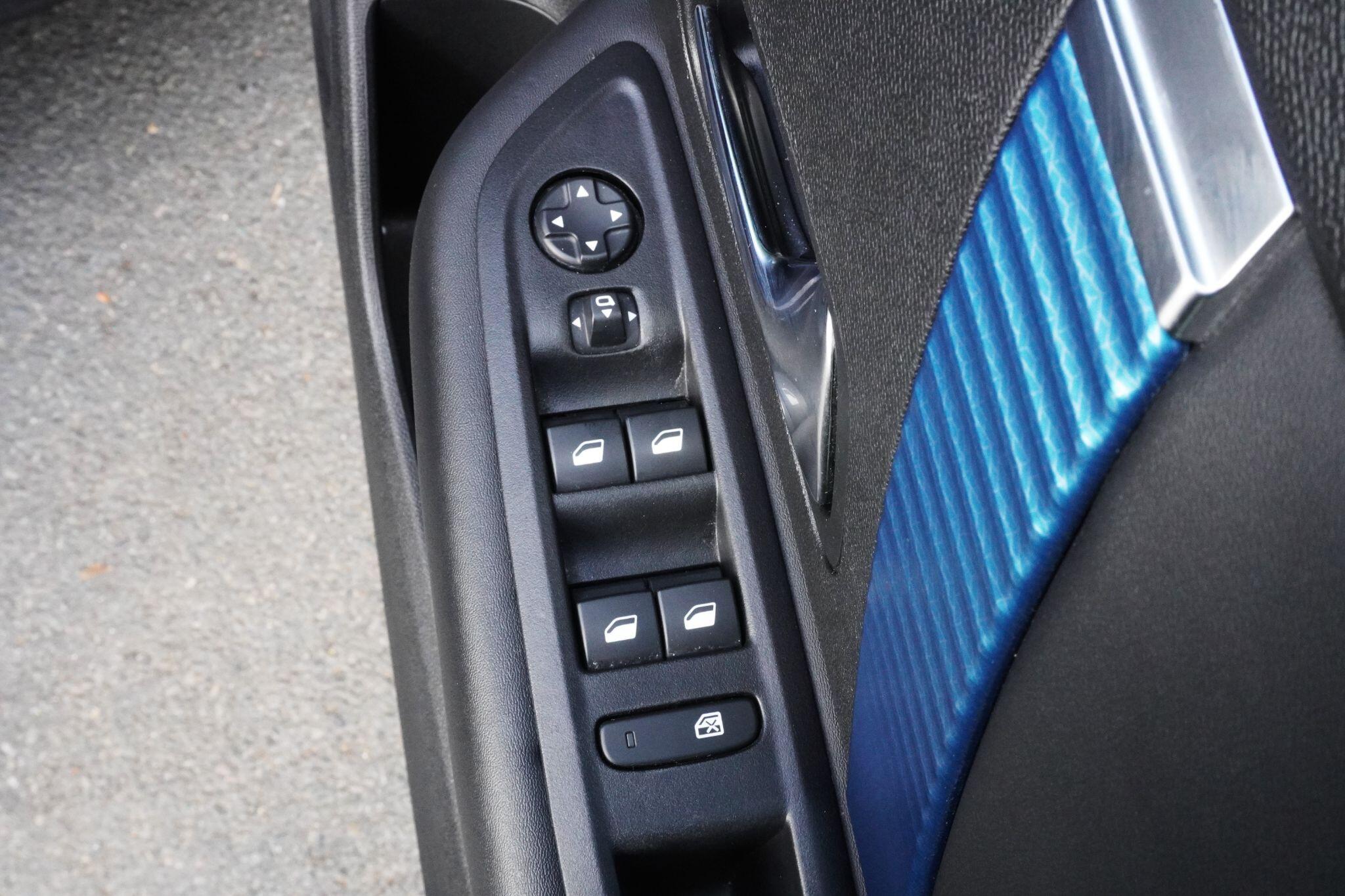 Citroen e-C4 view 18