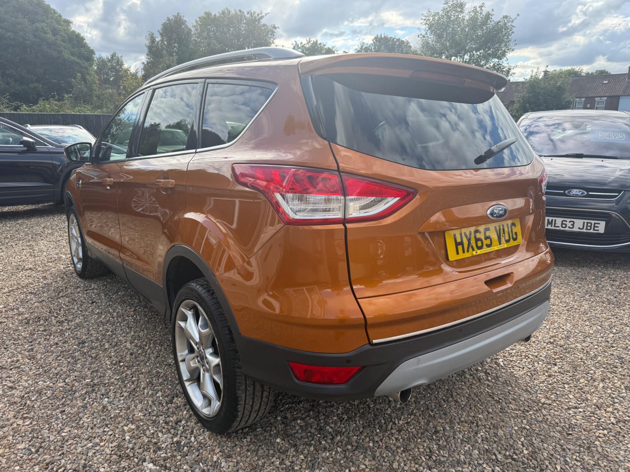 Ford Kuga view 5