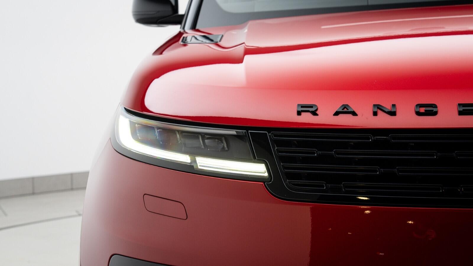 Land Rover Range Rover Sport view 32