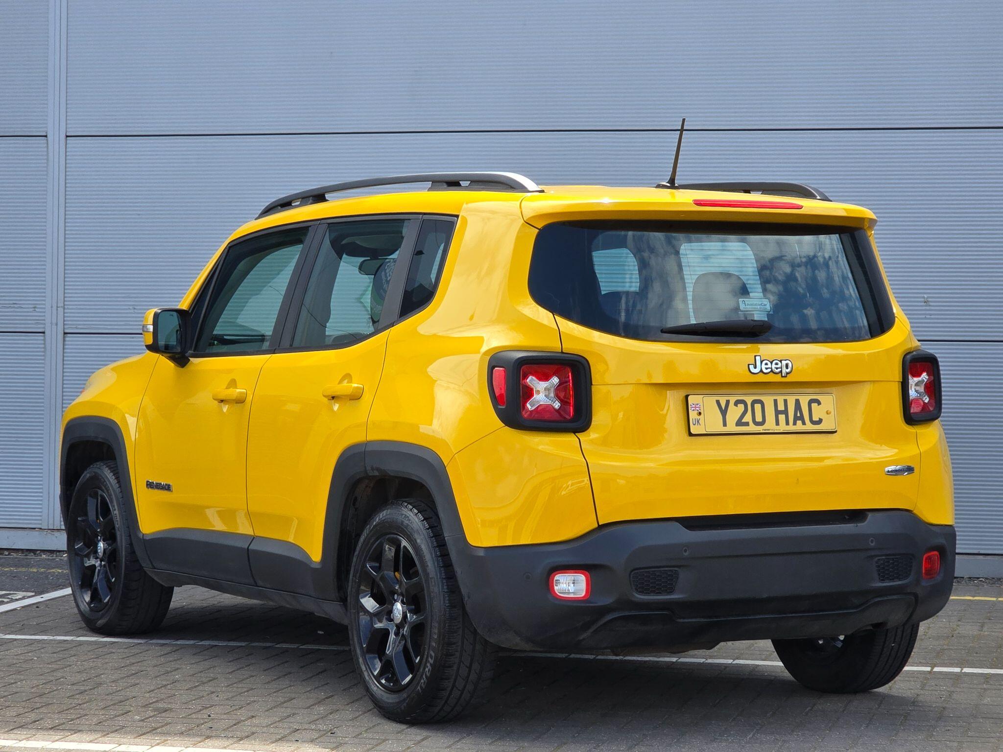 Jeep Renegade view 5
